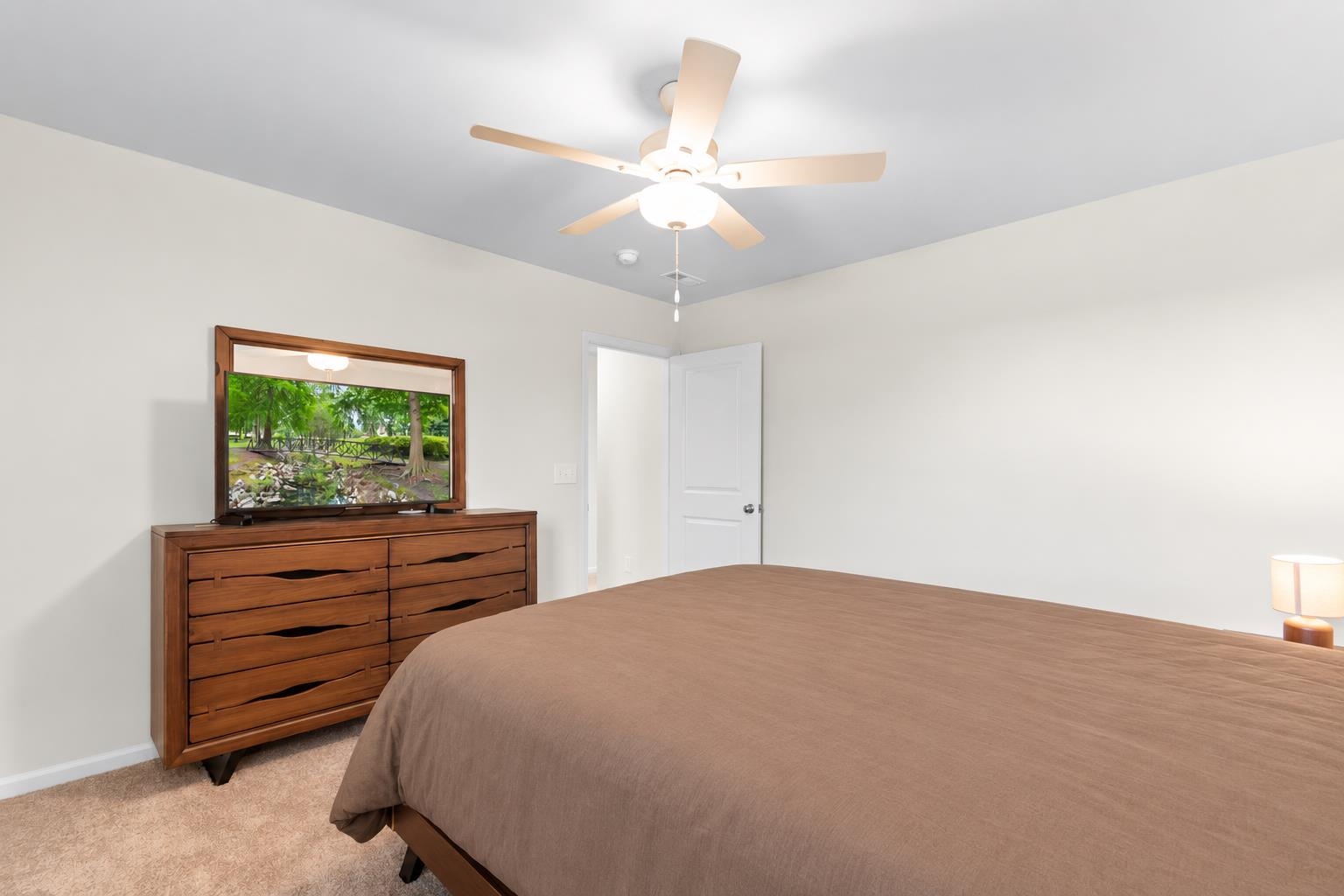 180 Wagner Cir. Property Photo 20