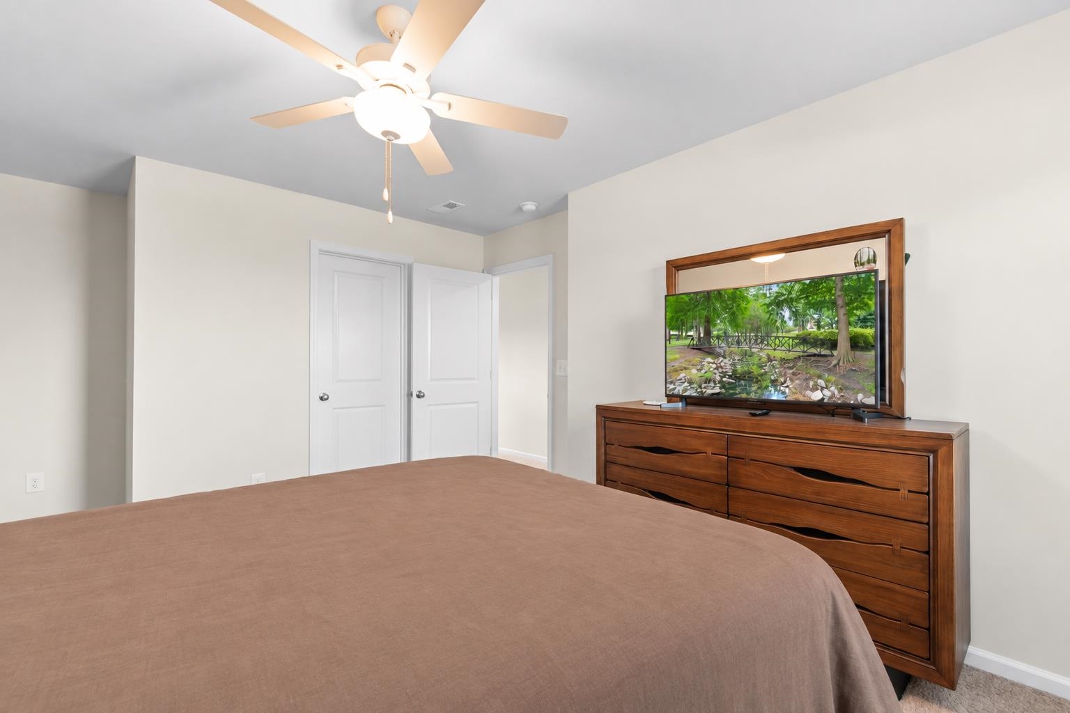 180 Wagner Cir. Property Photo 22