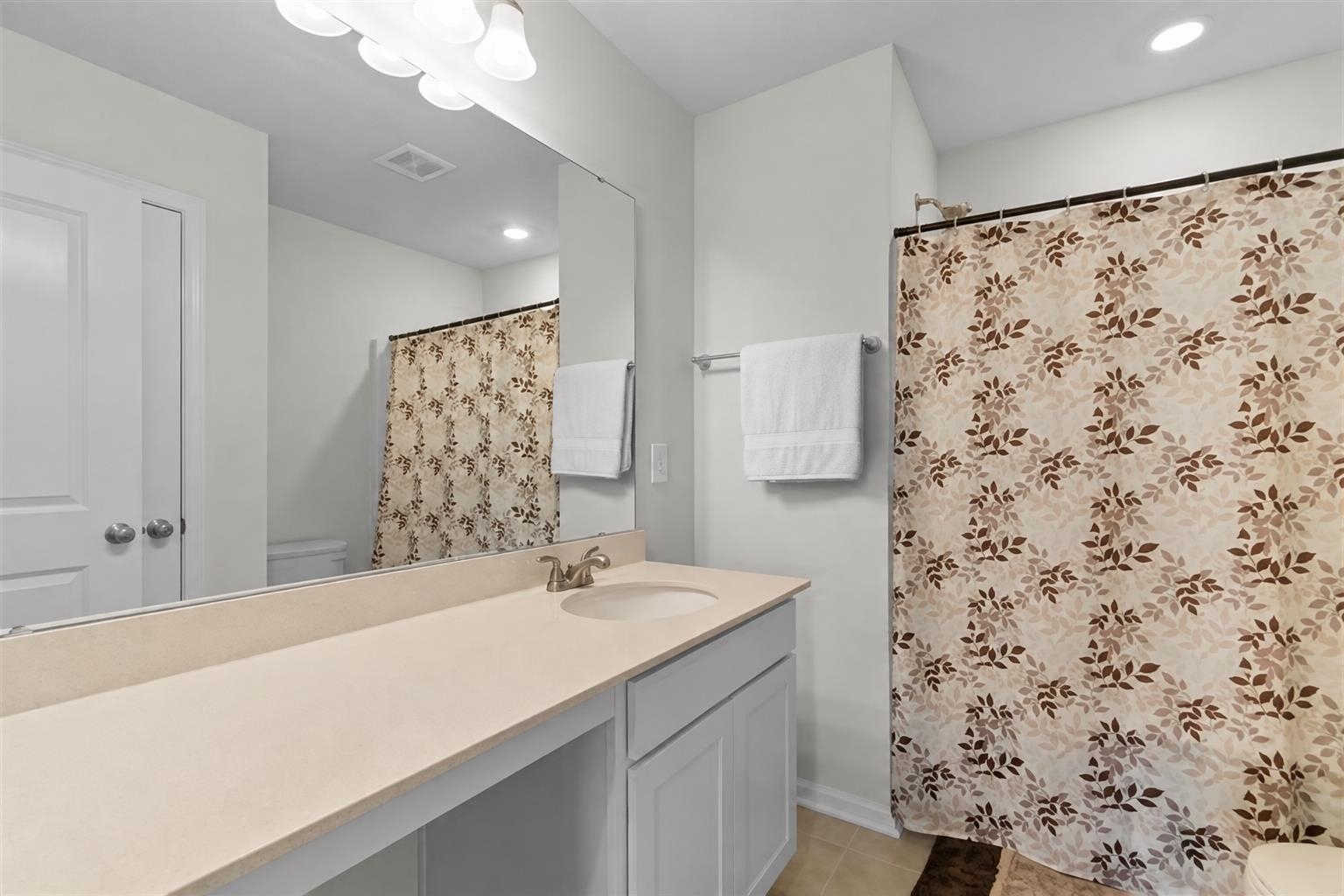 180 Wagner Cir. Property Photo 23
