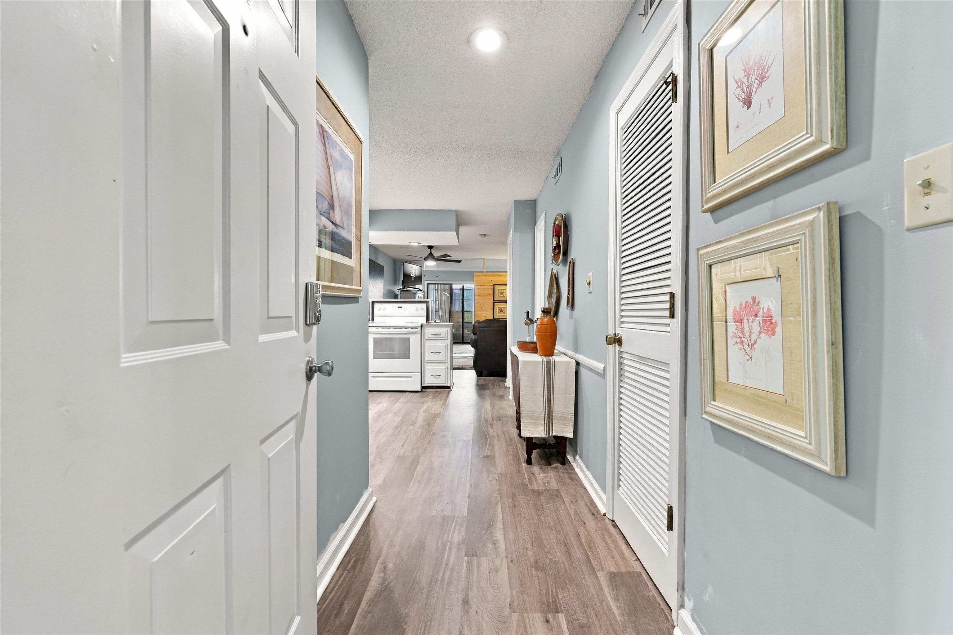 4202 Pinehurst Circle Property Photo 3