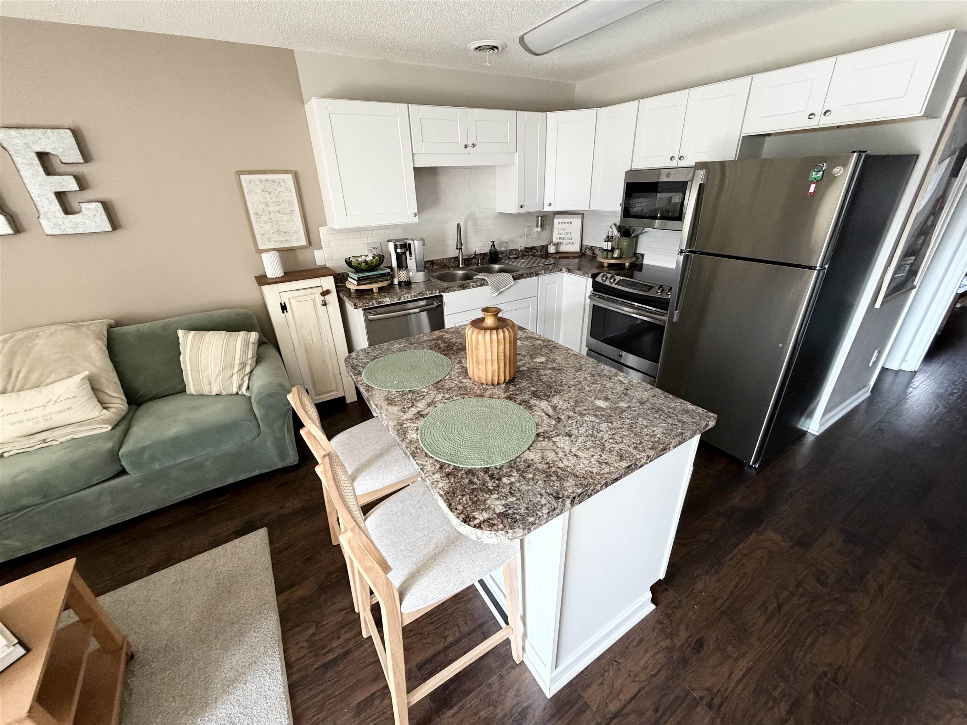 1881 Colony Dr. Property Photo 16
