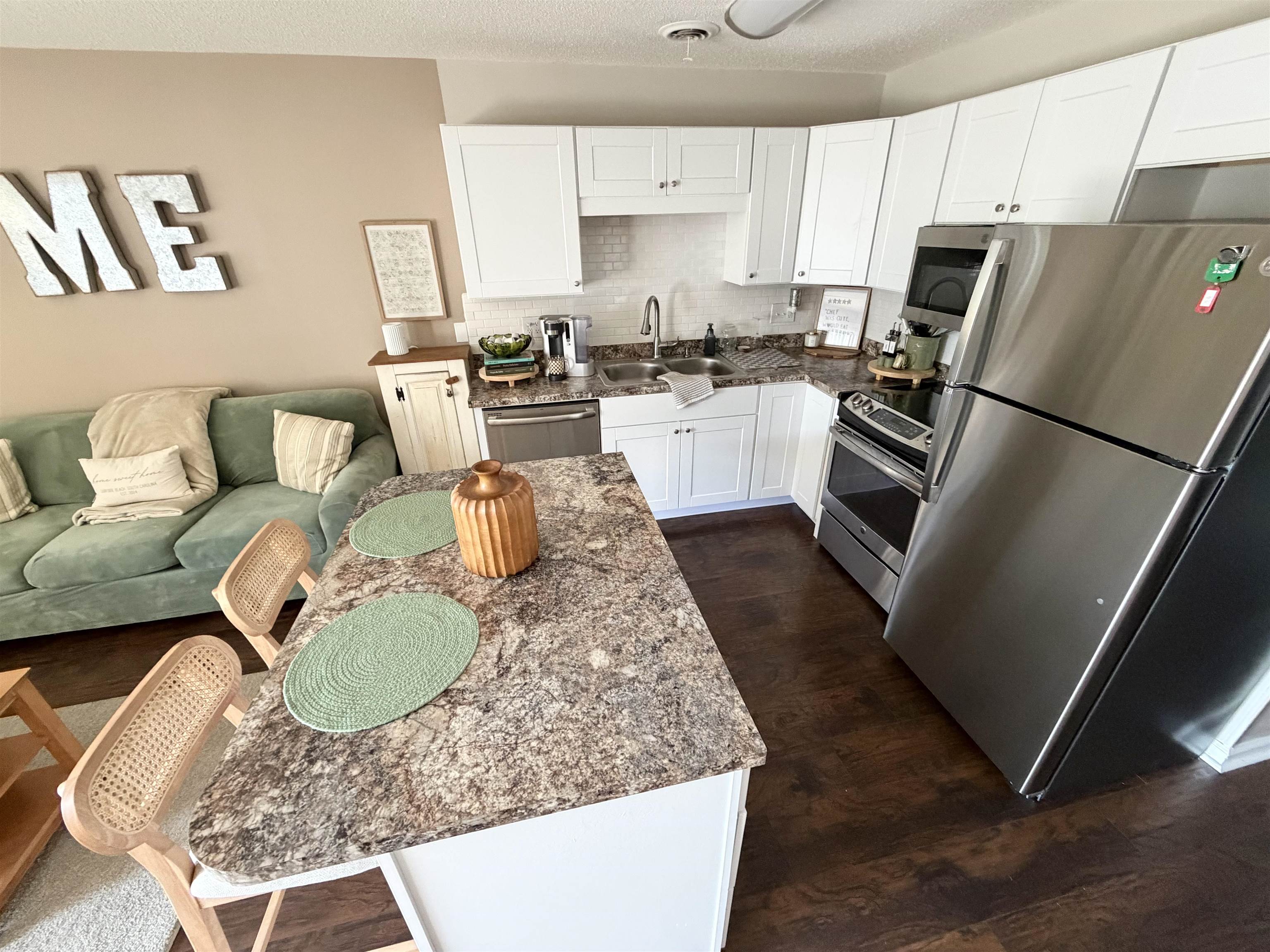1881 Colony Dr. Property Photo 18