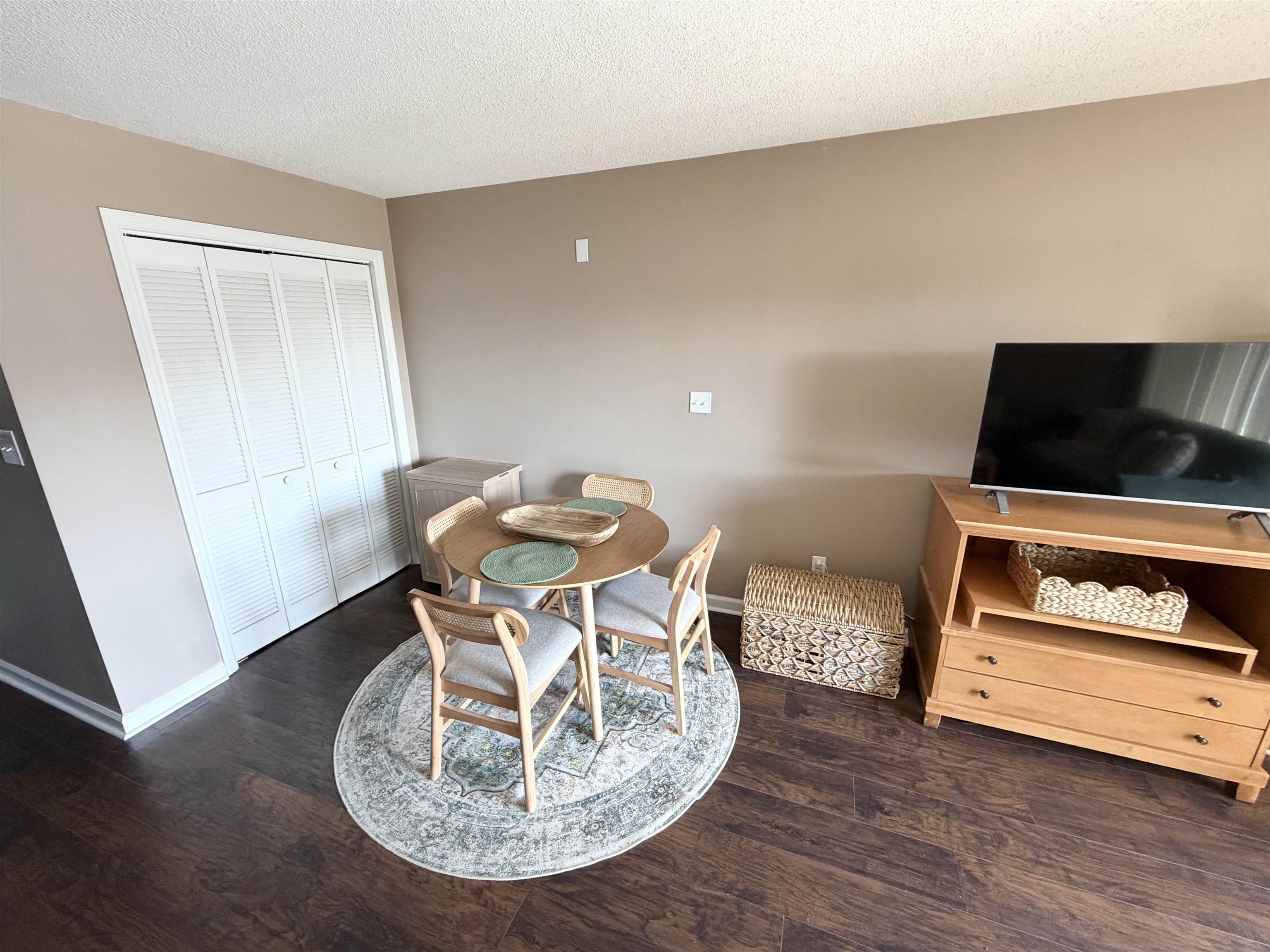 1881 Colony Dr. Property Photo 25