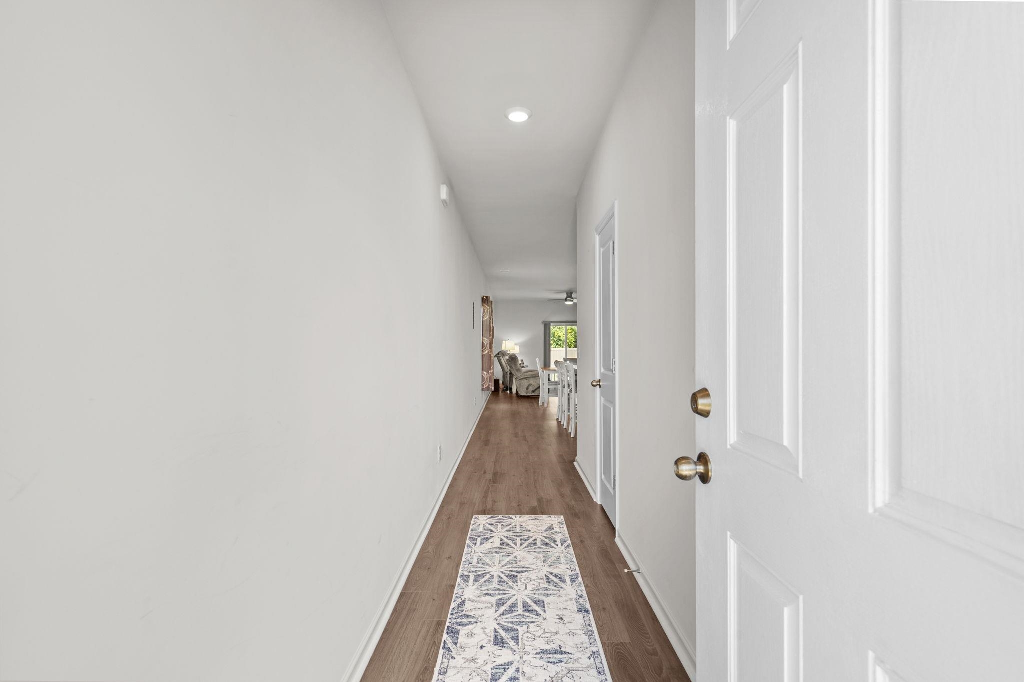 149 Cypress Tree Loop Property Photo 3