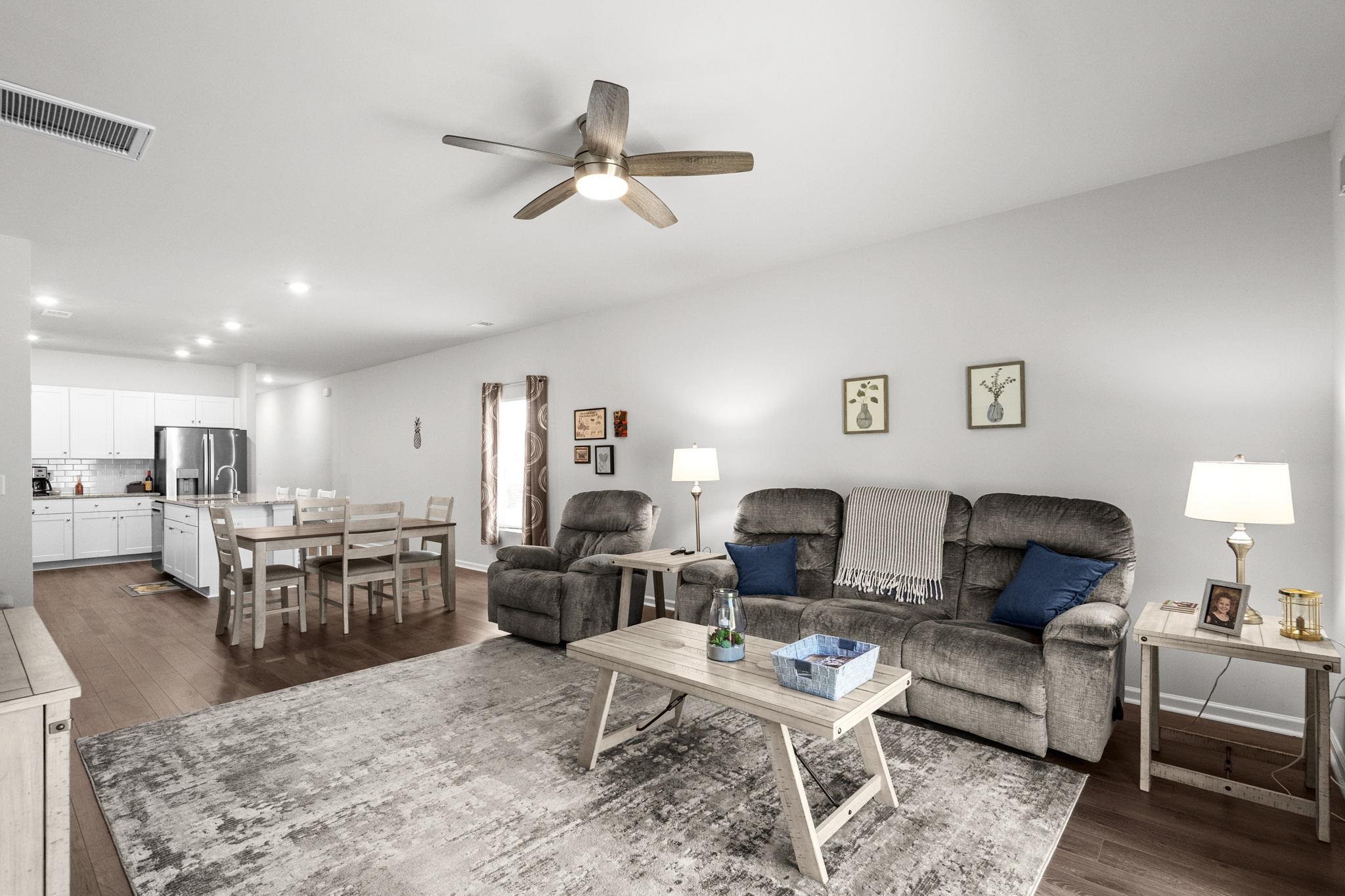 149 Cypress Tree Loop Property Photo 11