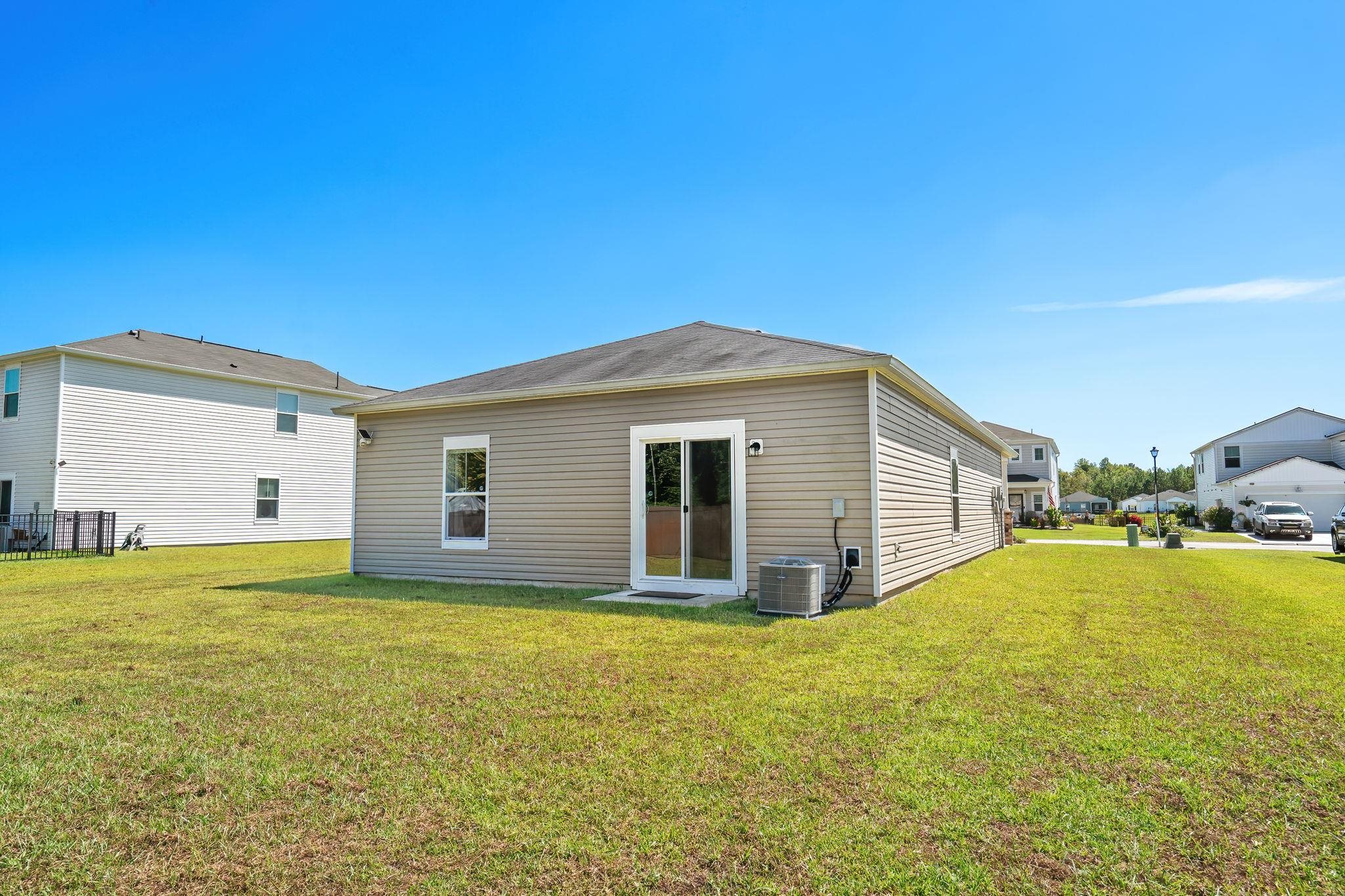 149 Cypress Tree Loop Property Photo 36