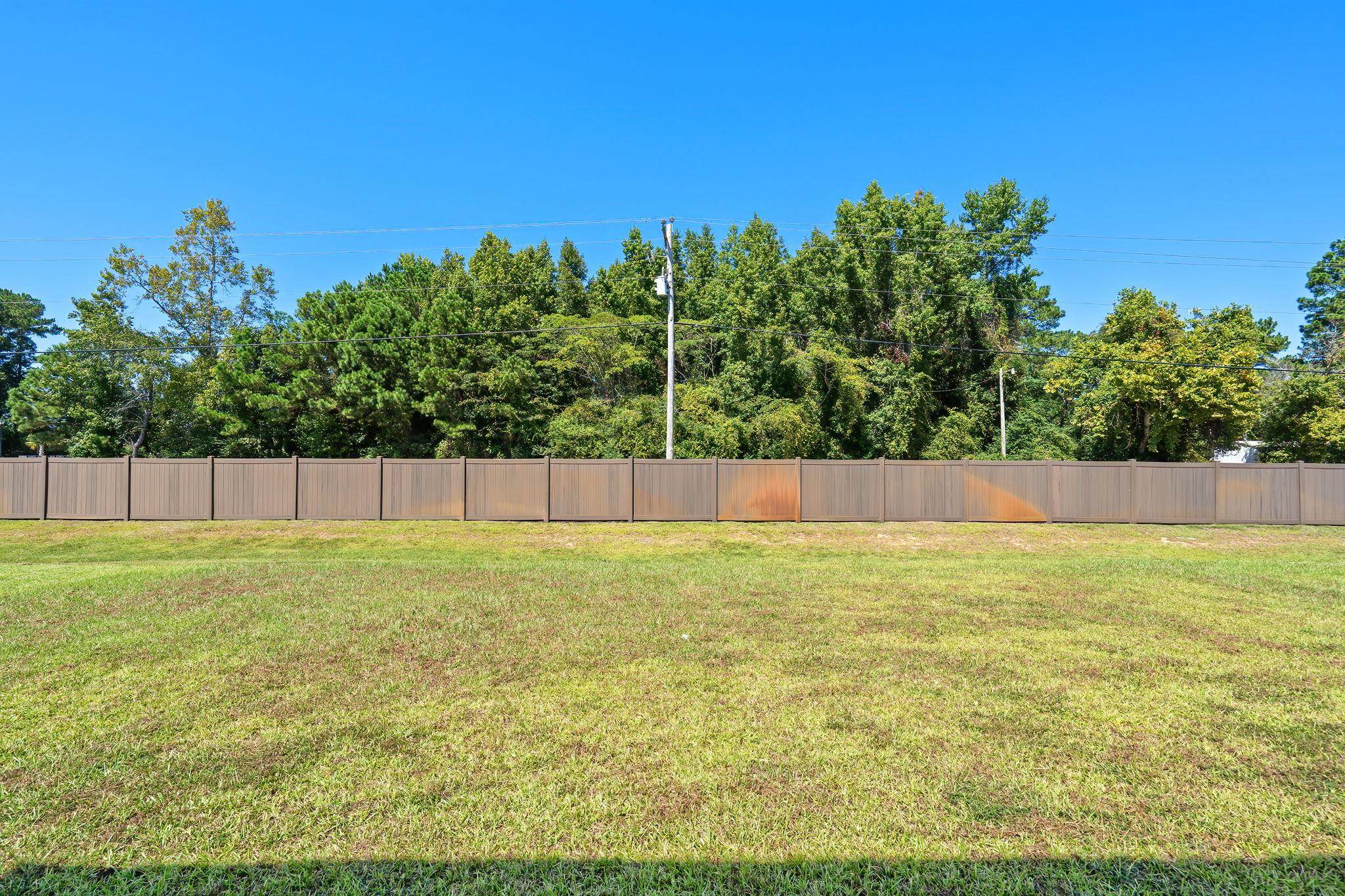 149 Cypress Tree Loop Property Photo 42