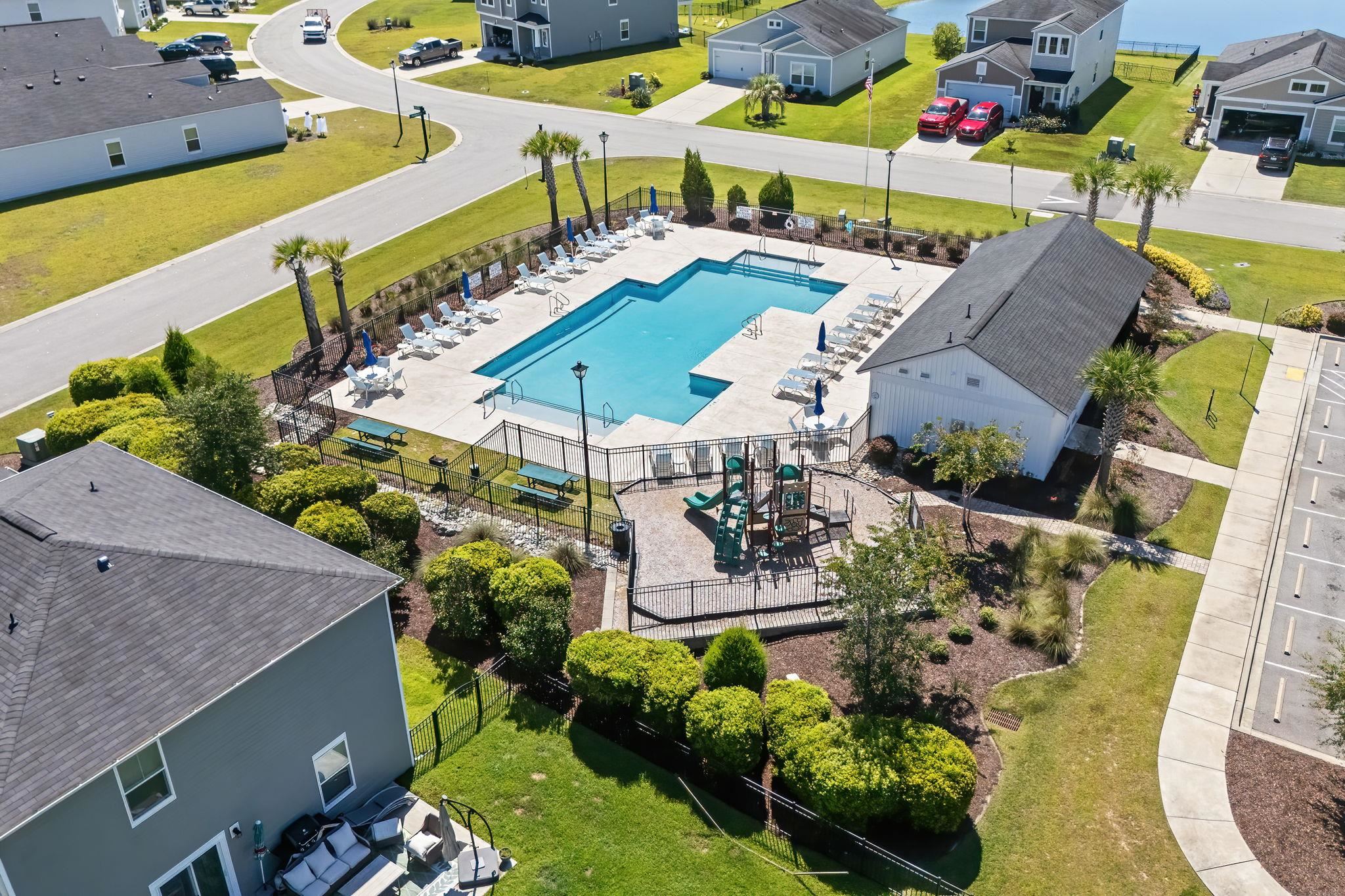 149 Cypress Tree Loop Property Photo 52