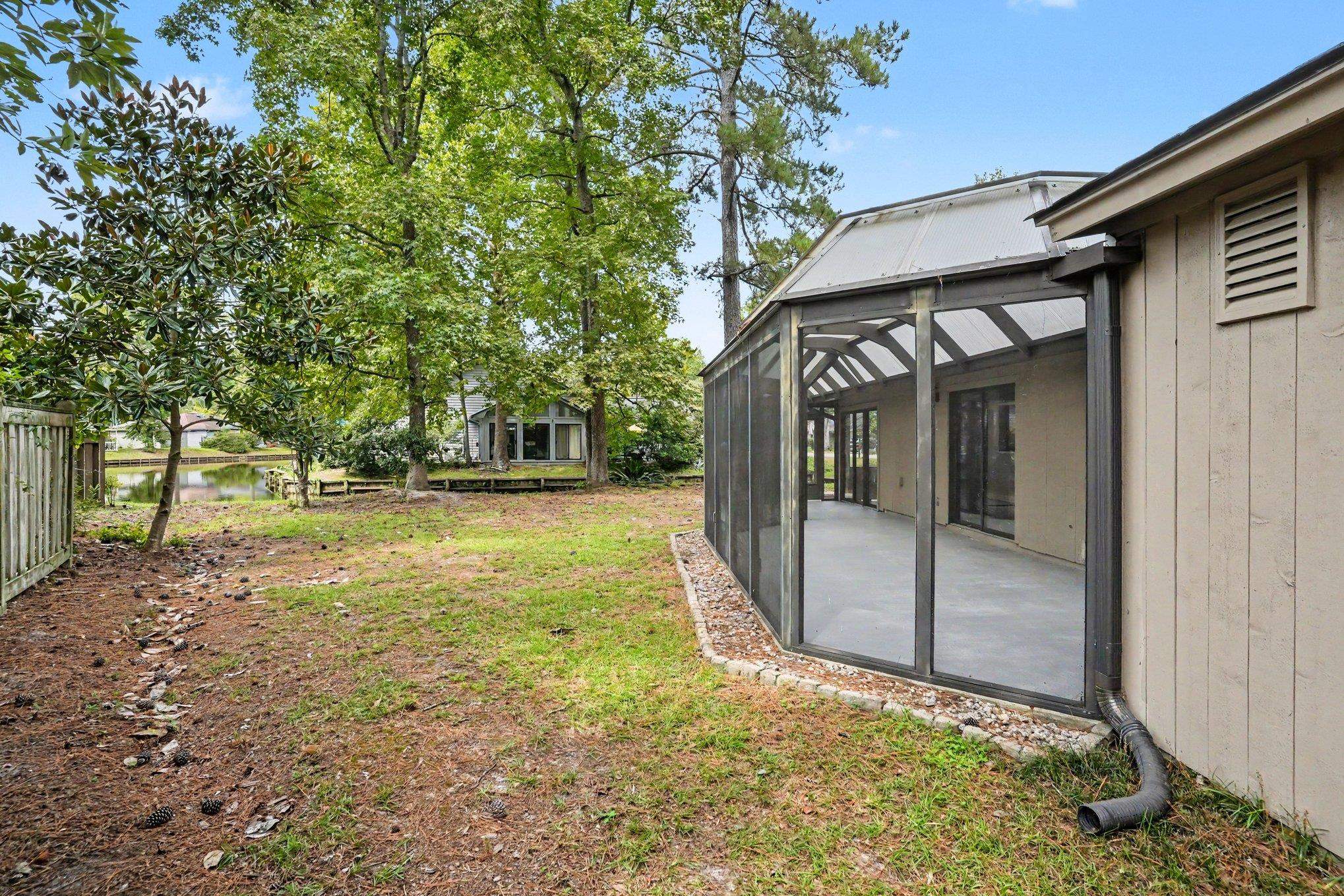 100 Hickory Dr. Property Photo 9