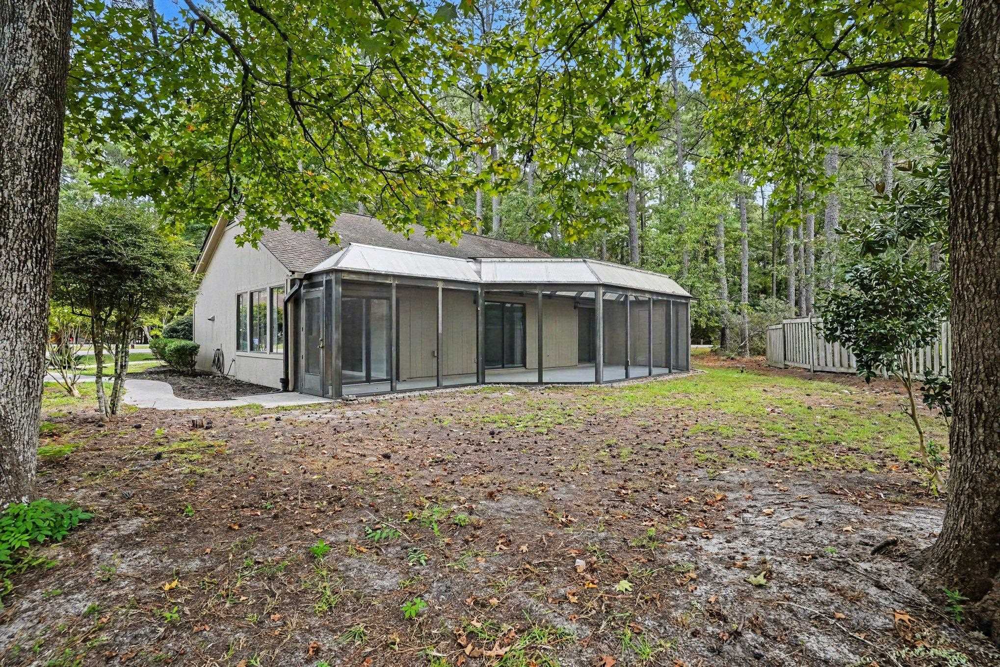 100 Hickory Dr. Property Photo 10
