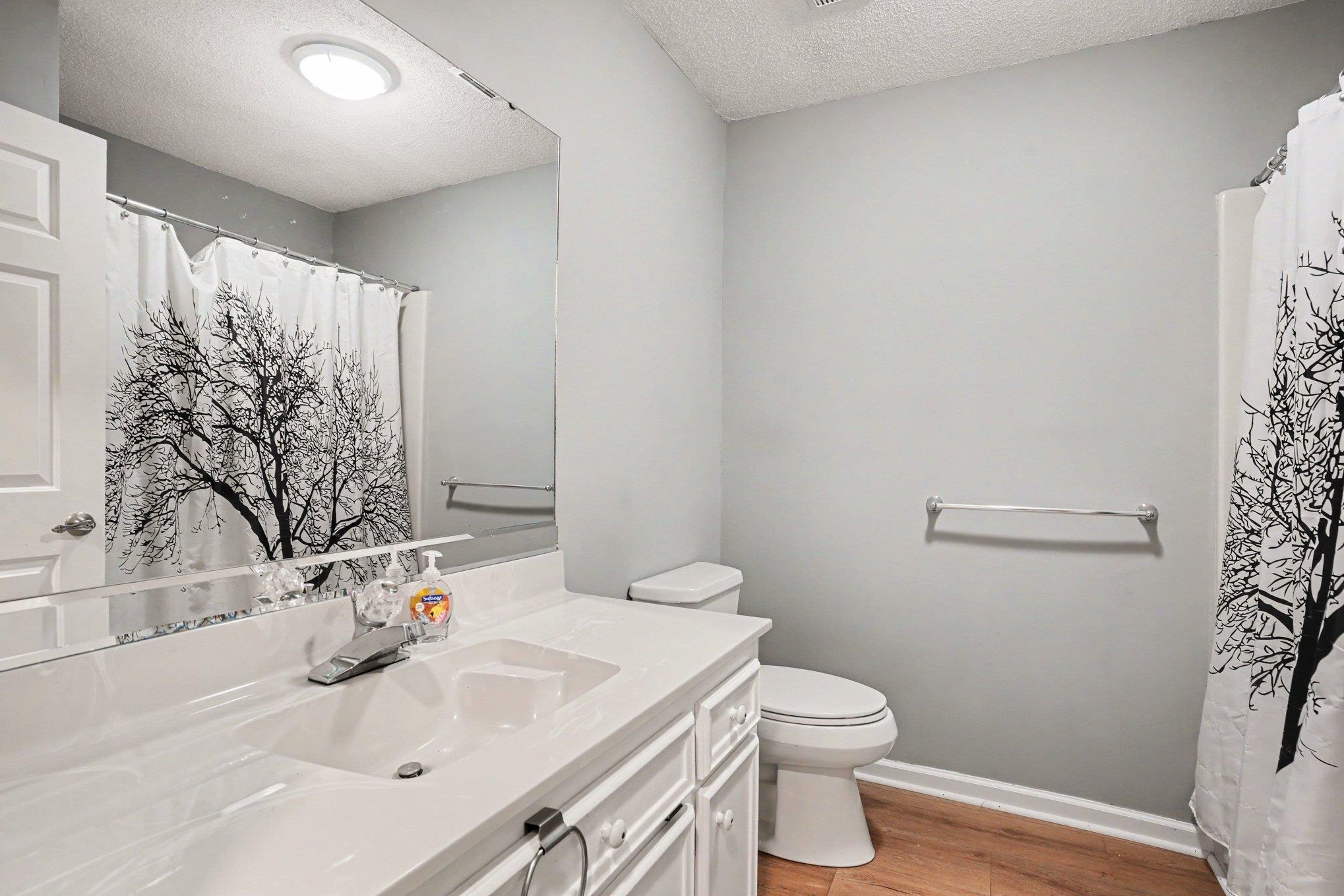 100 Hickory Dr. Property Photo 39