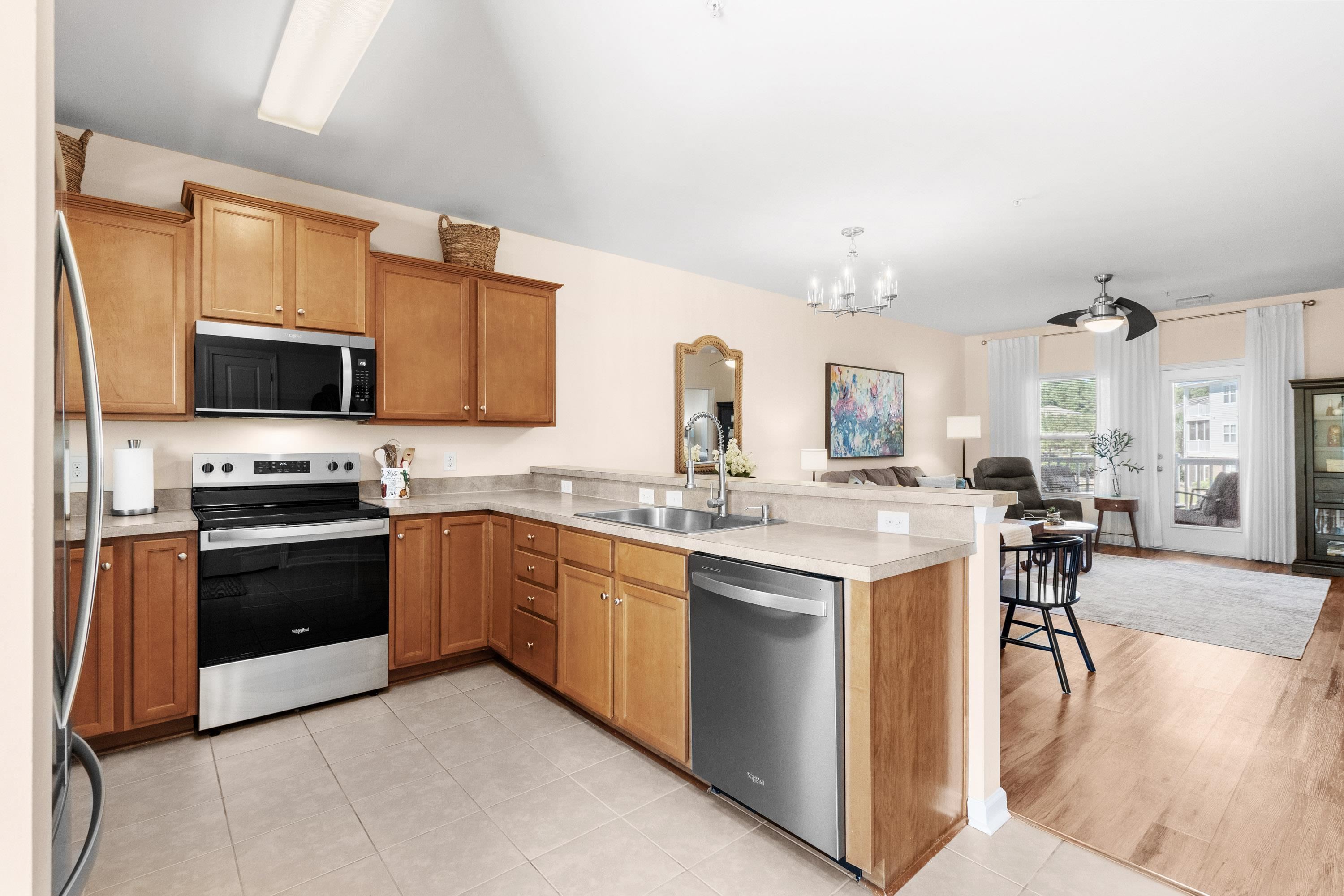 6253 Catalina Dr. Property Photo 14