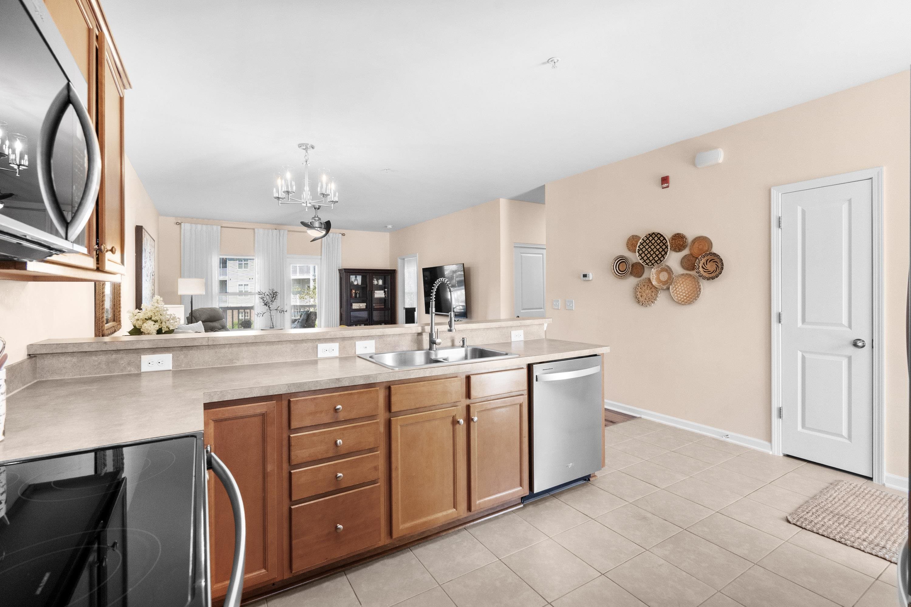 6253 Catalina Dr. Property Photo 17