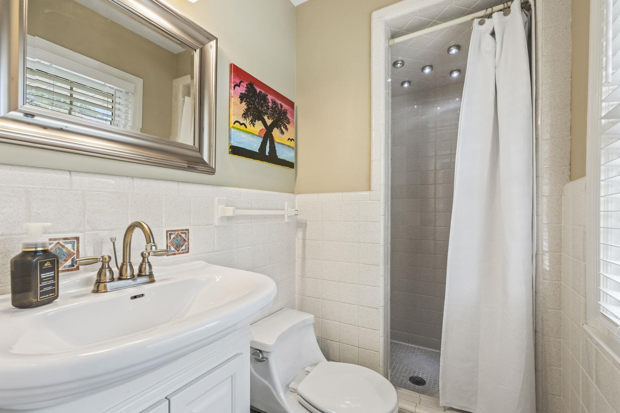 401 Poinsett Rd. Property Photo 25