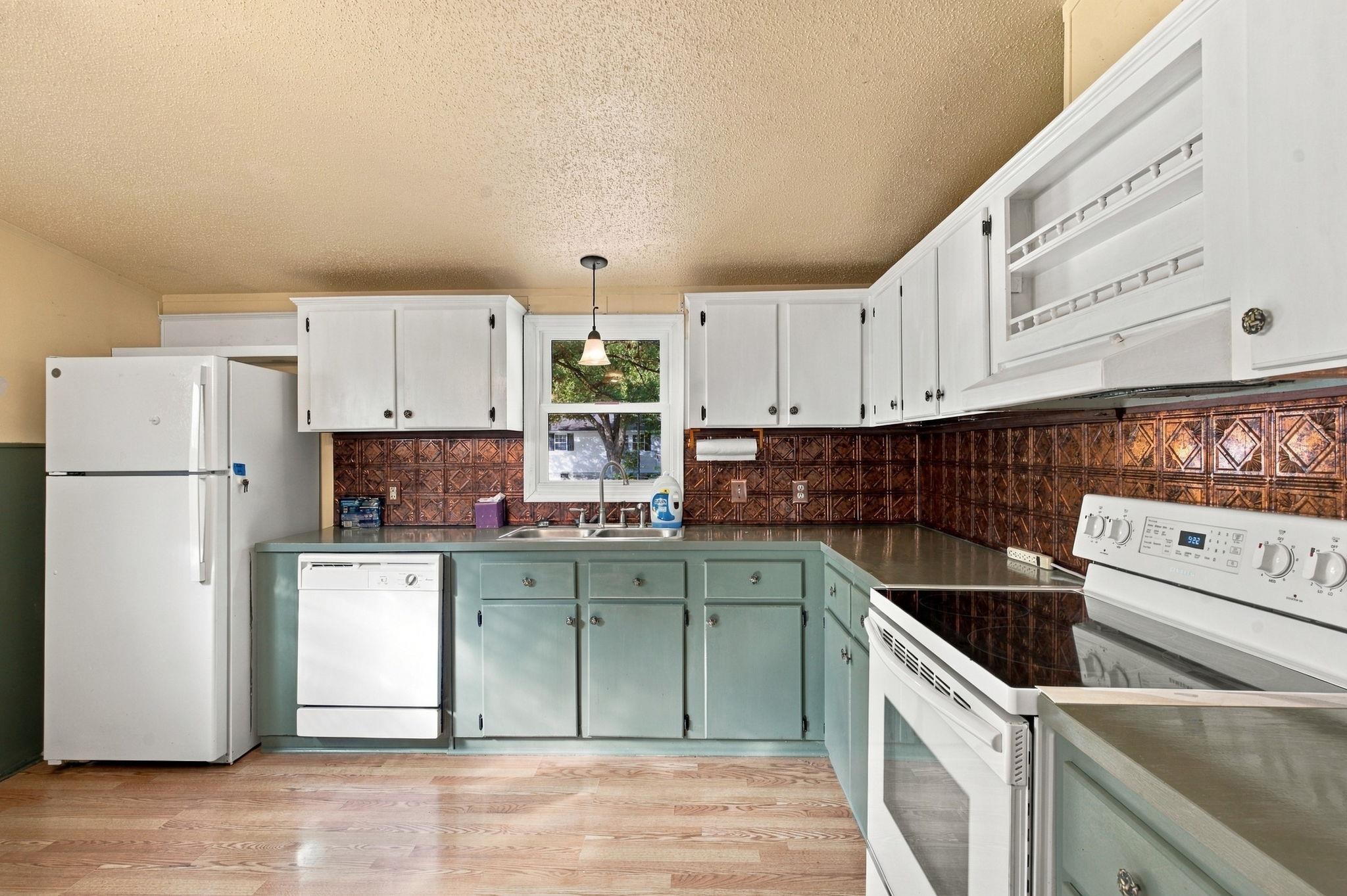 3252 Lyndon Dr. Property Photo 21