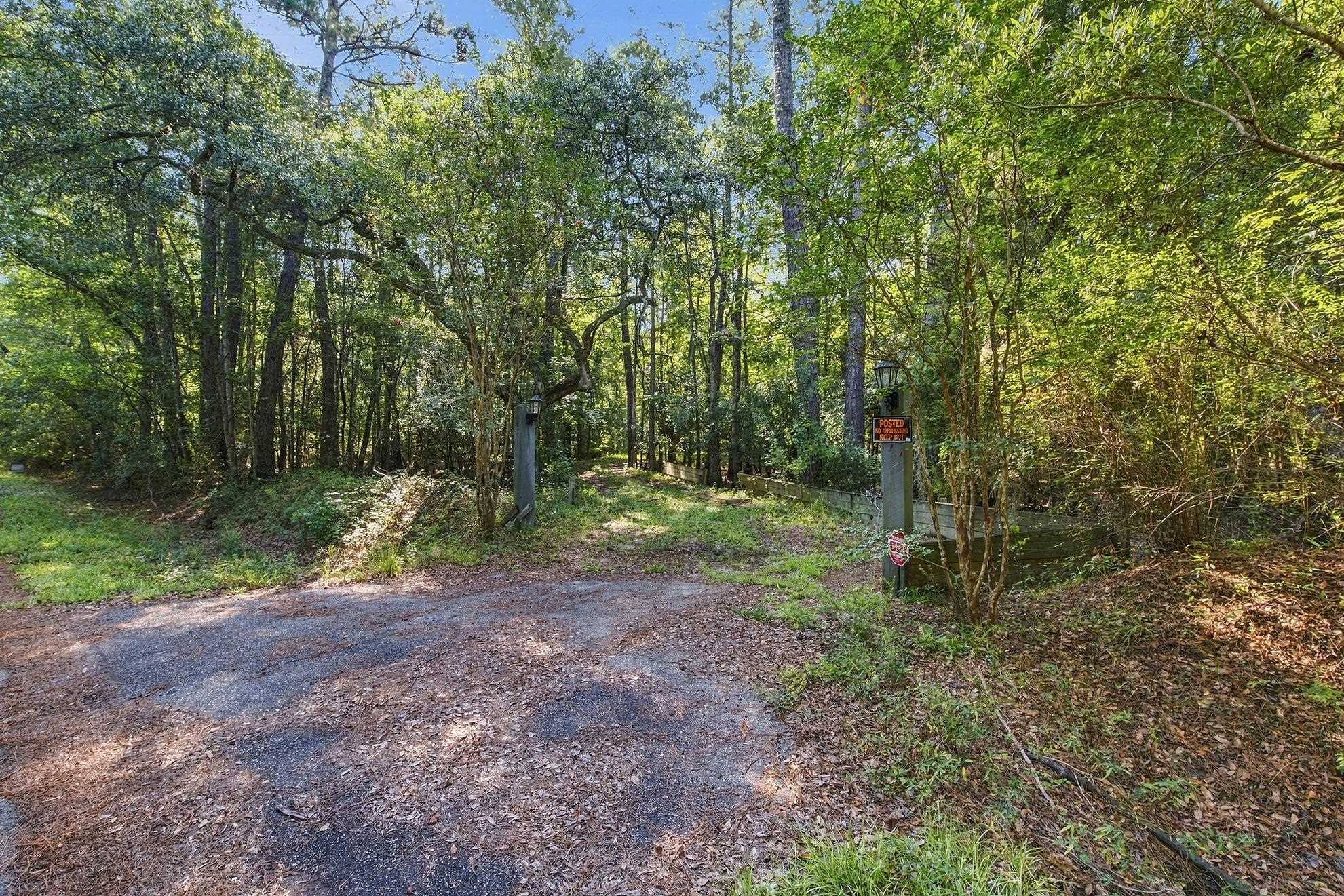 455 Crow Hill Dr. Property Photo 1