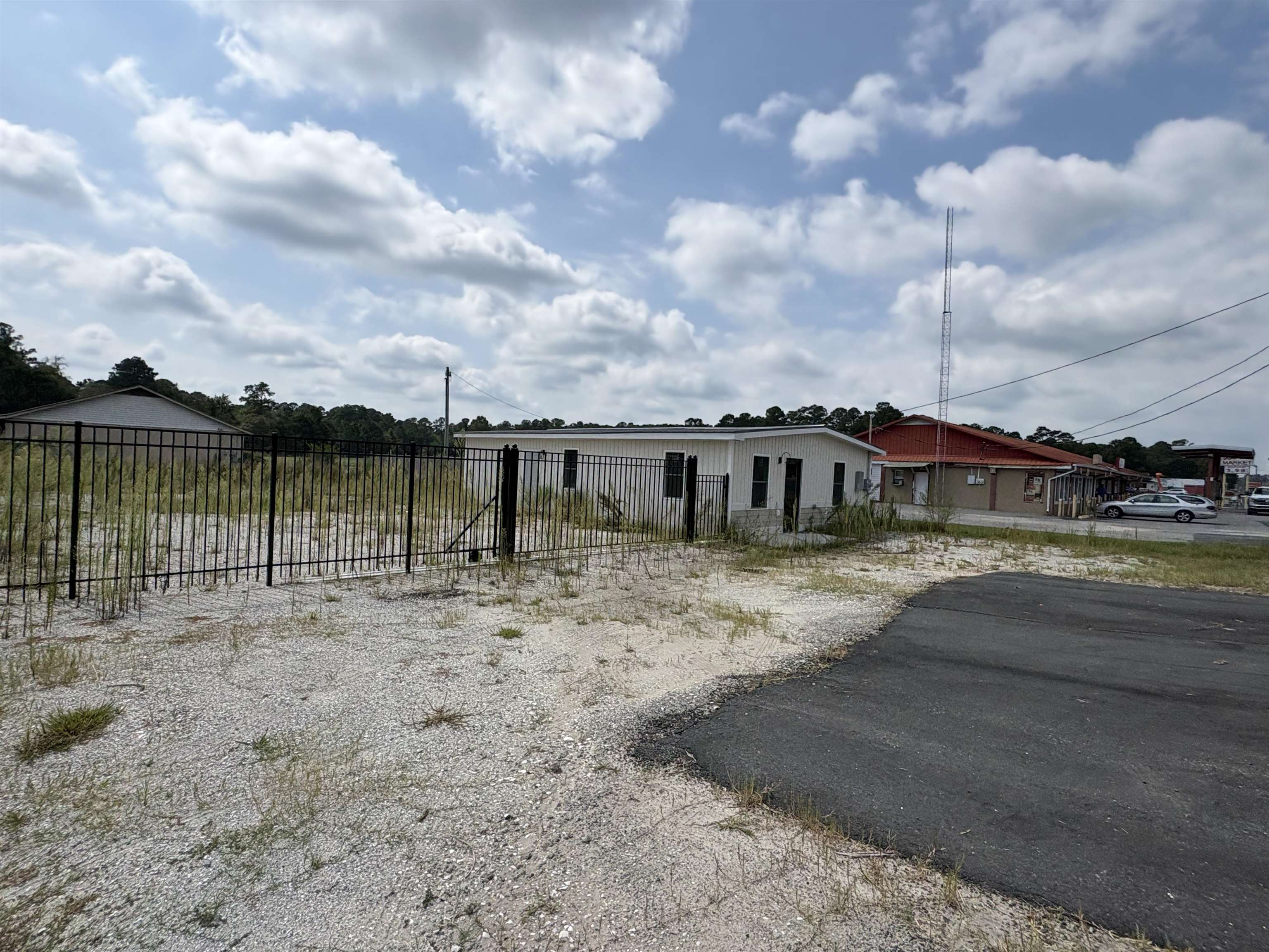 1046 Highway 9 Business E Property Photo 2