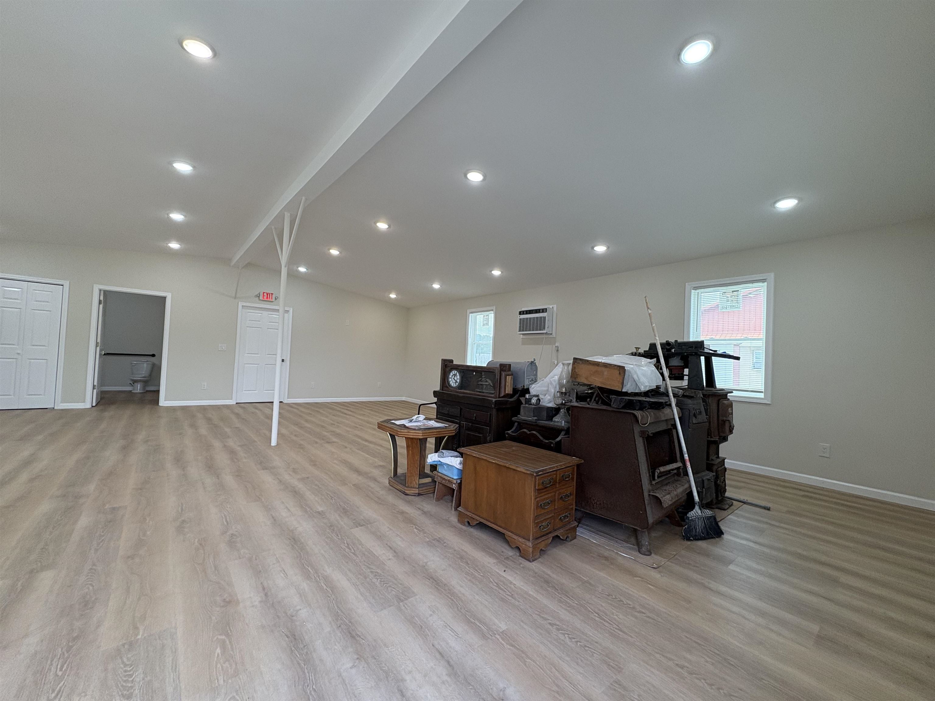 1046 Highway 9 Business E Property Photo 12