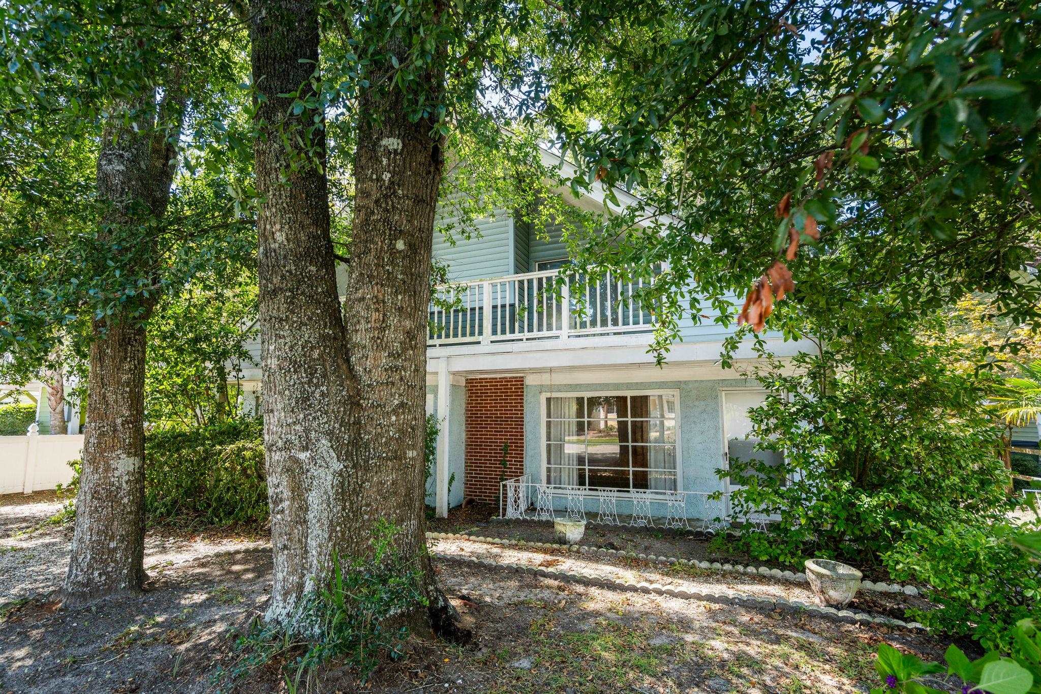 613 Surfside Dr. Property Photo 2