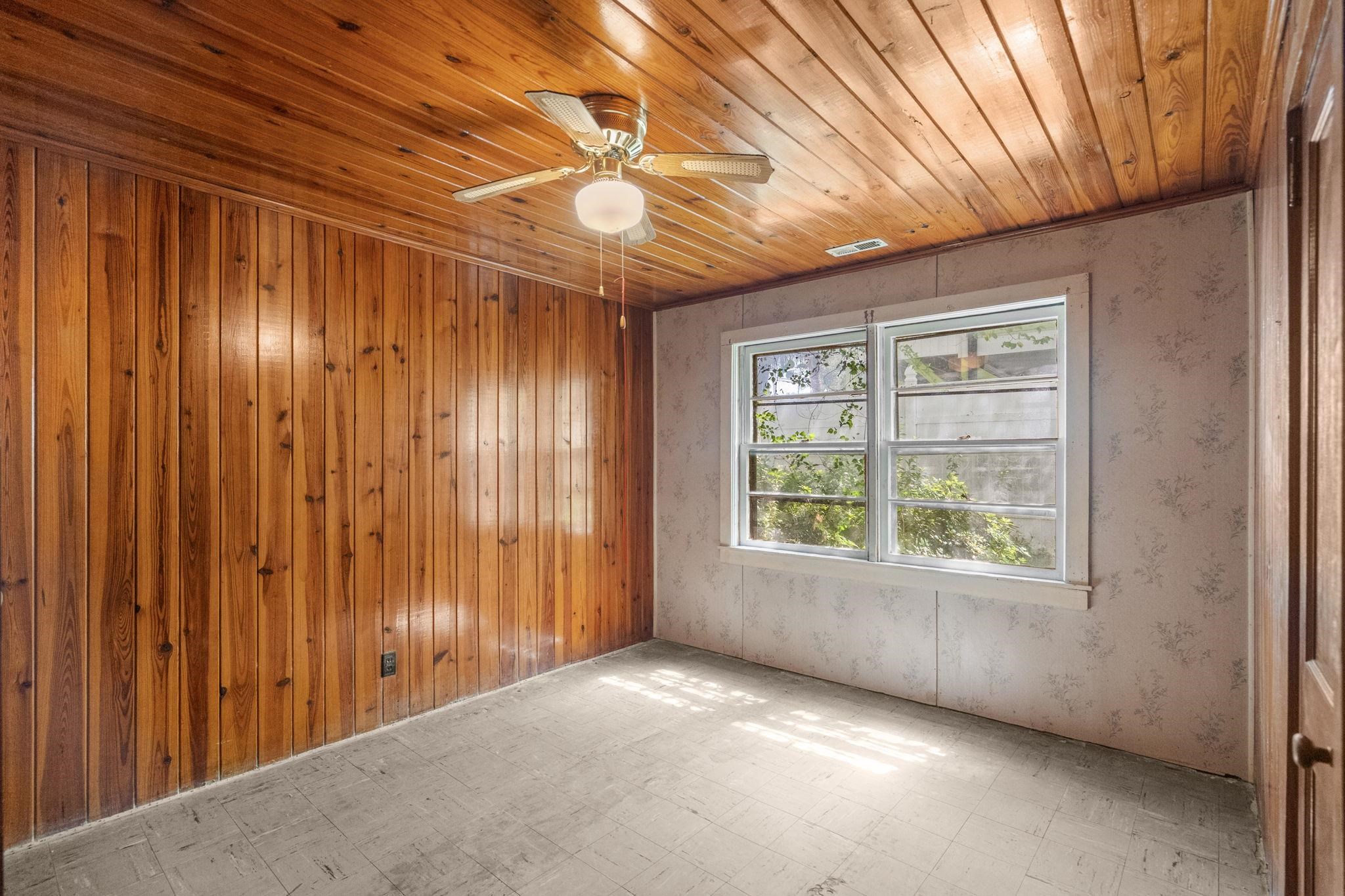 613 Surfside Dr. Property Photo 13