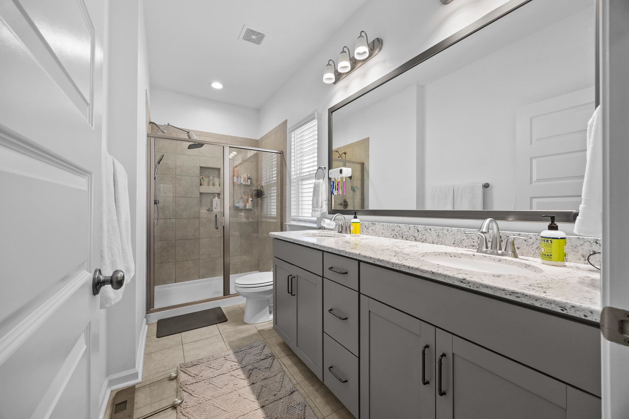 1012 Arboretum Dr. Property Photo 24