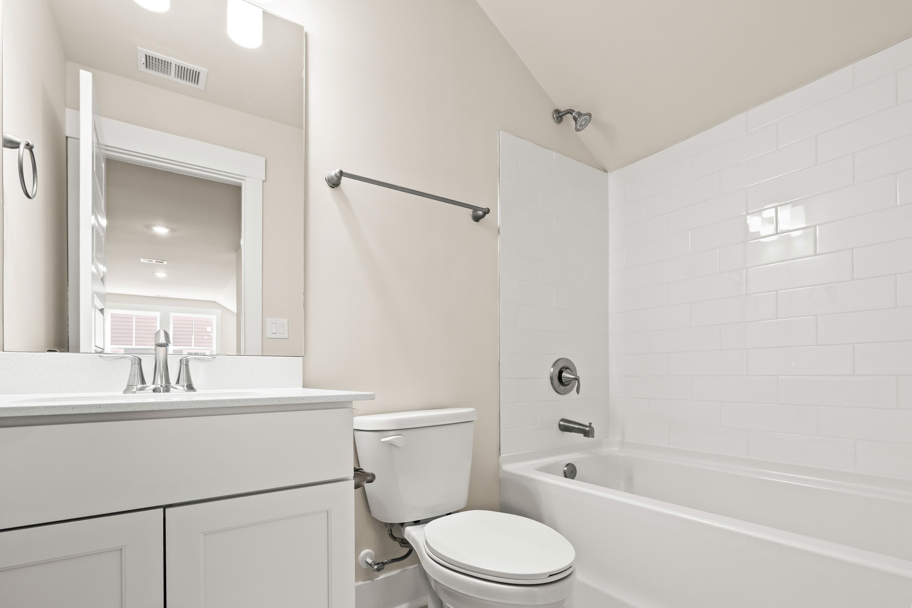 118 Kellys Cove Dr. Property Photo 26