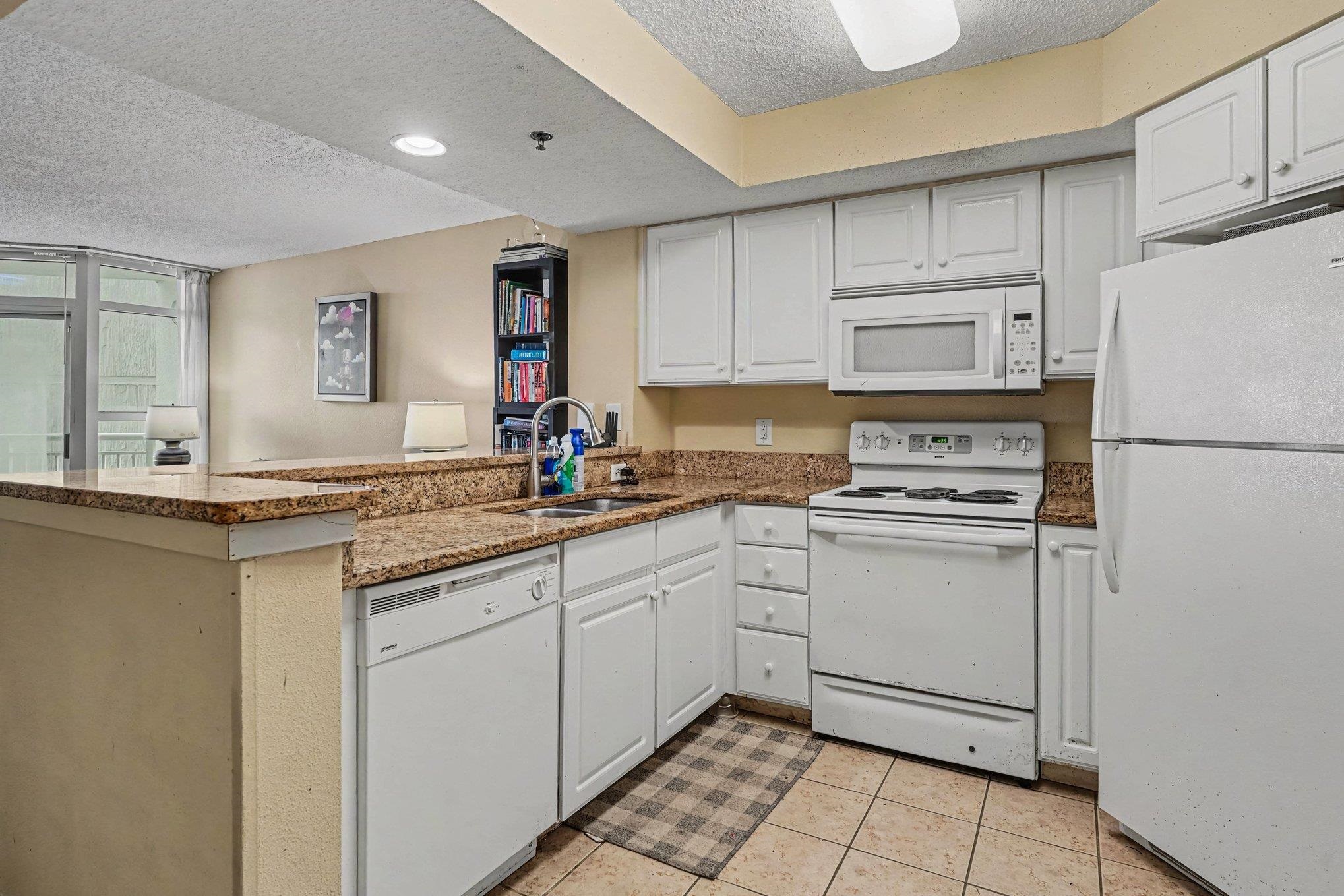 2504 N Ocean Blvd. Property Photo 8
