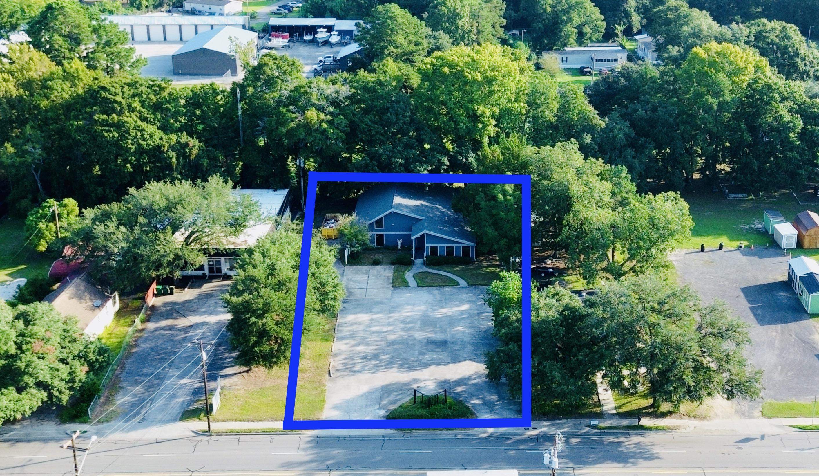 2504 Highmarket St. Property Photo 3