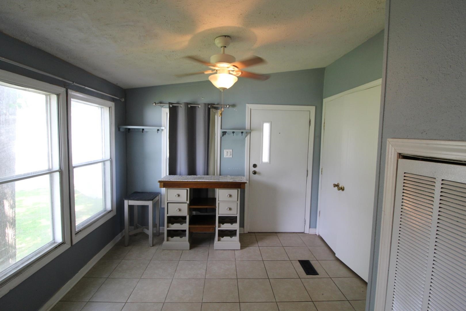 510 Folly Estates Dr. Property Photo 9