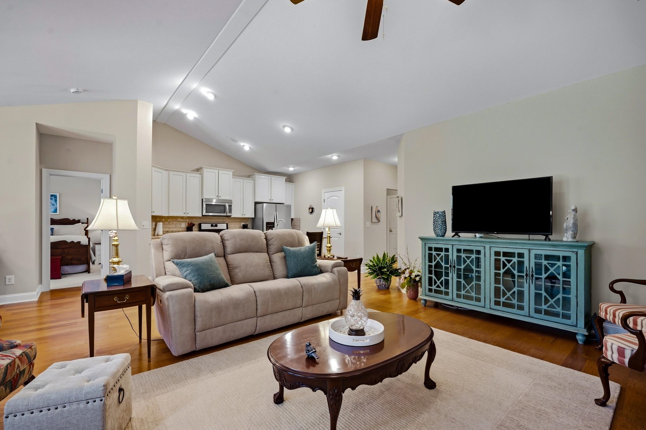 1731 Orchard Dr. Property Photo 18