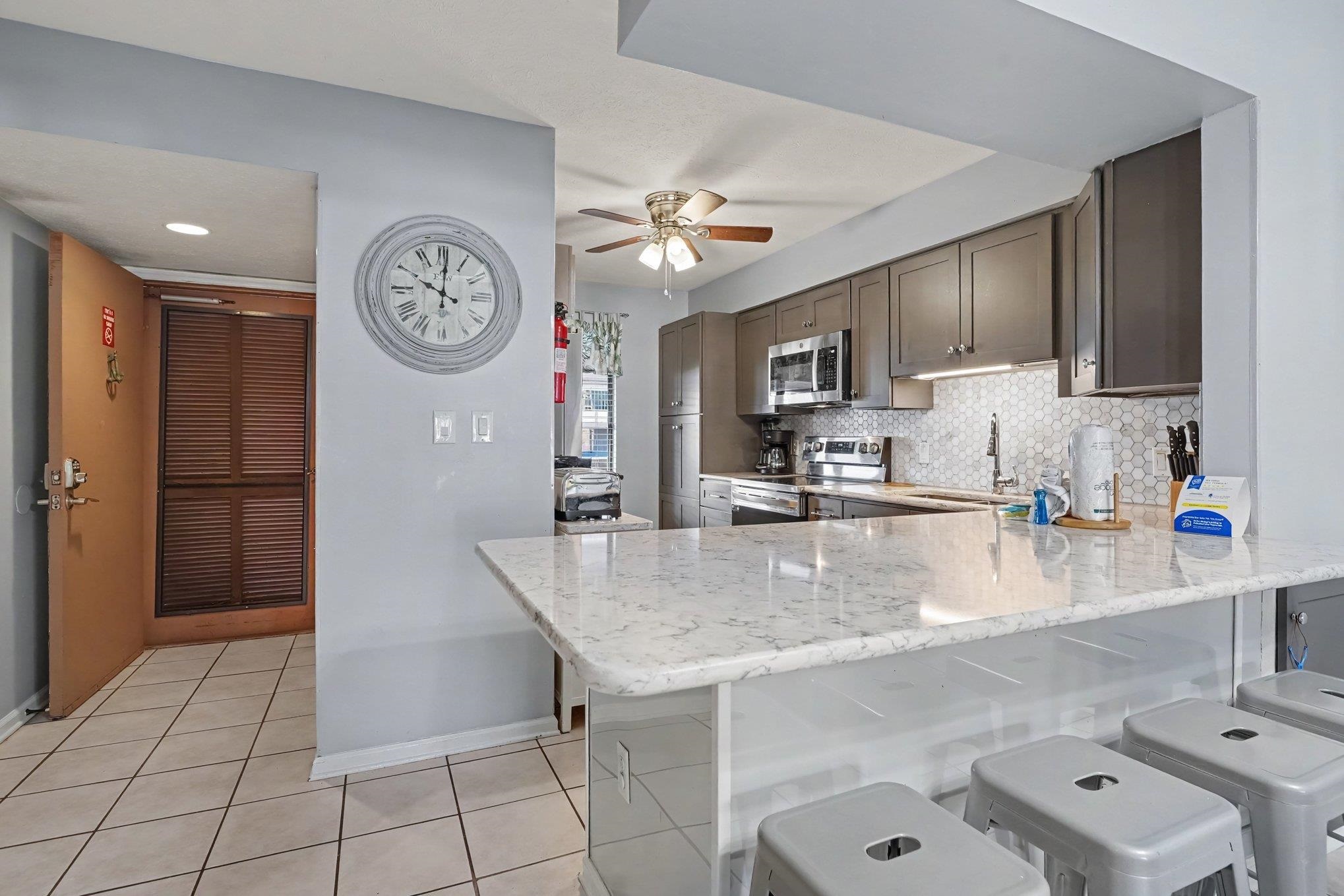 5507 N Ocean Blvd. Property Photo 7