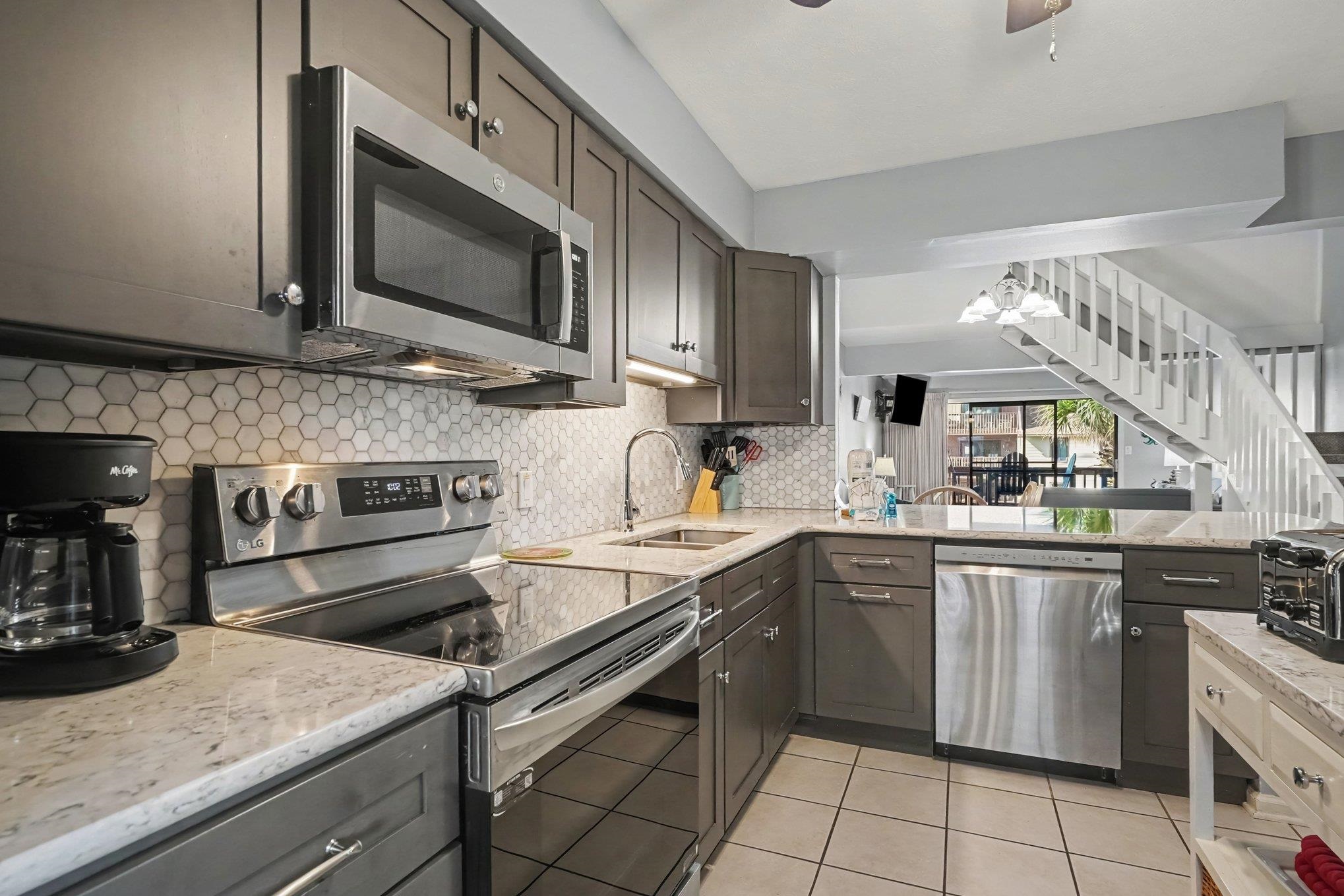 5507 N Ocean Blvd. Property Photo 9