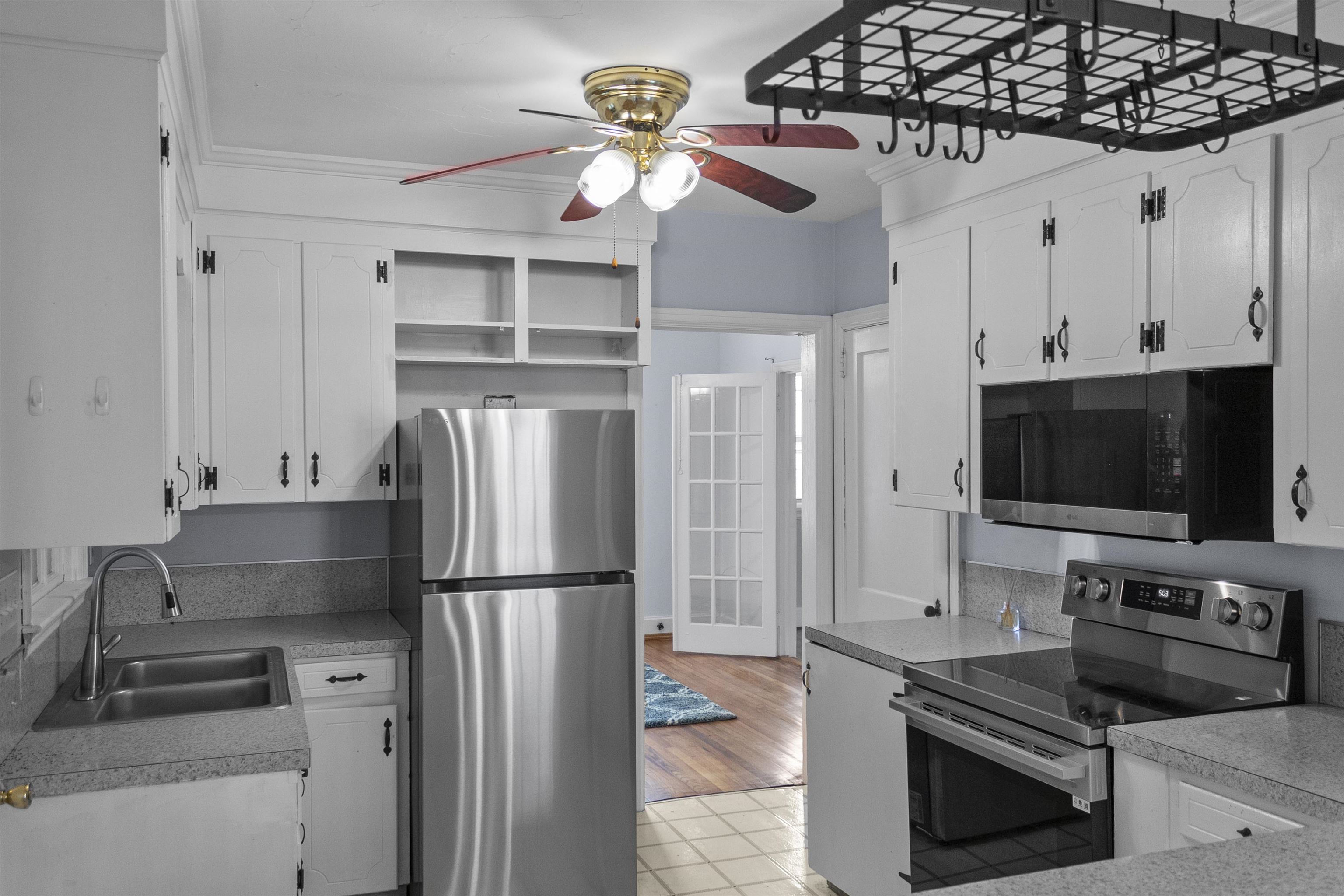 308 Layton Ct. Property Photo 2