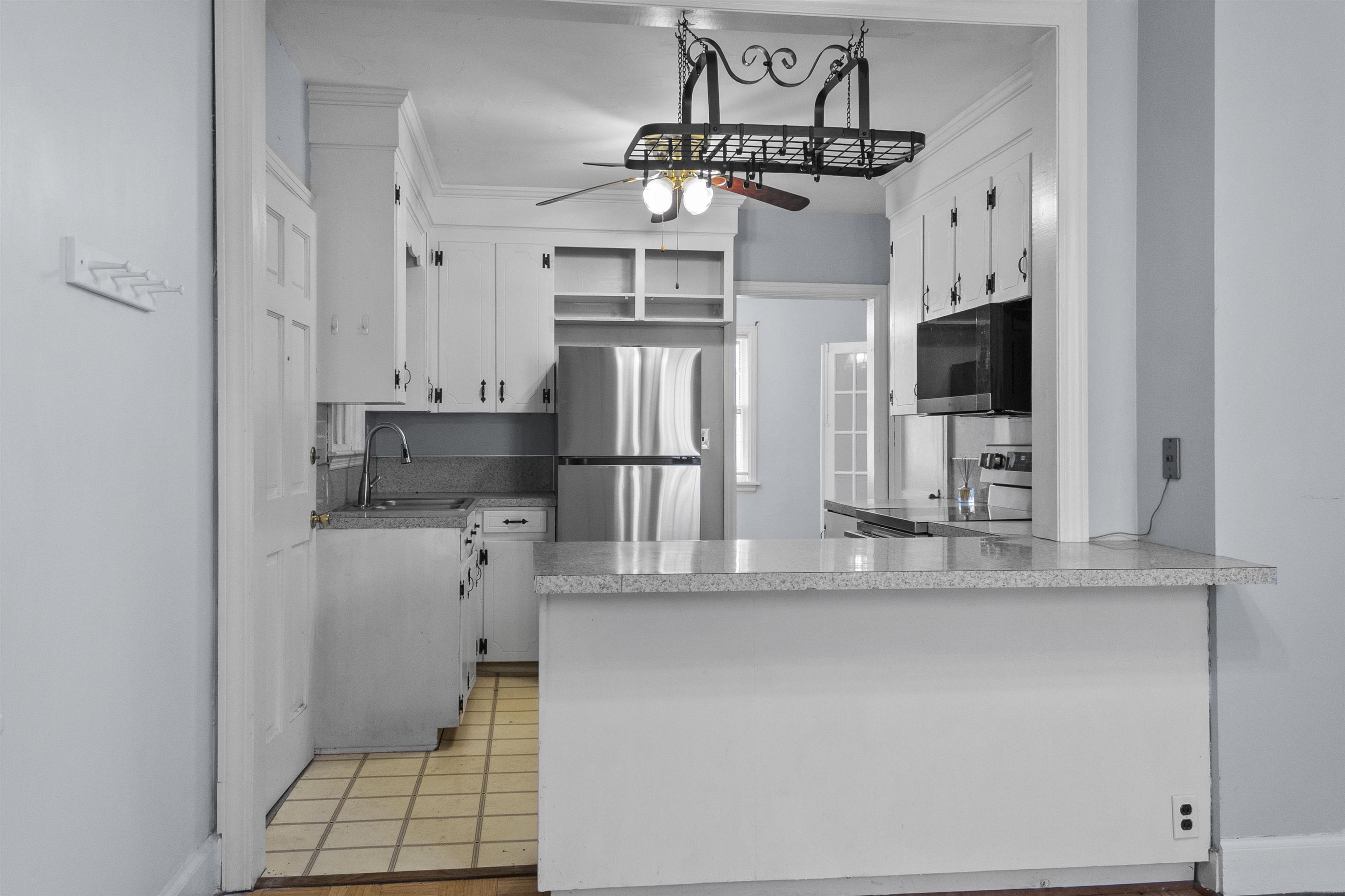 308 Layton Ct. Property Photo 3