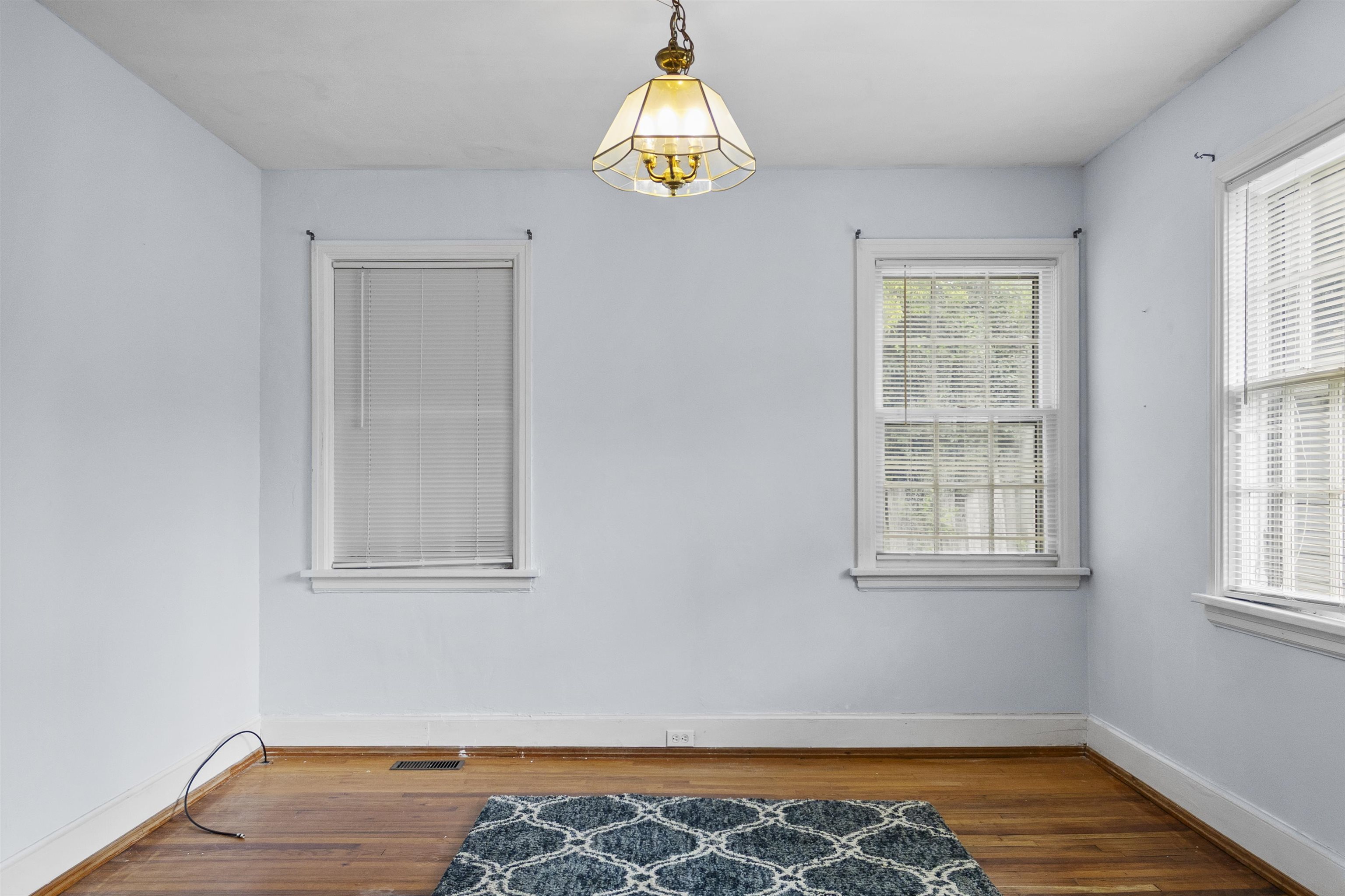 308 Layton Ct. Property Photo 10