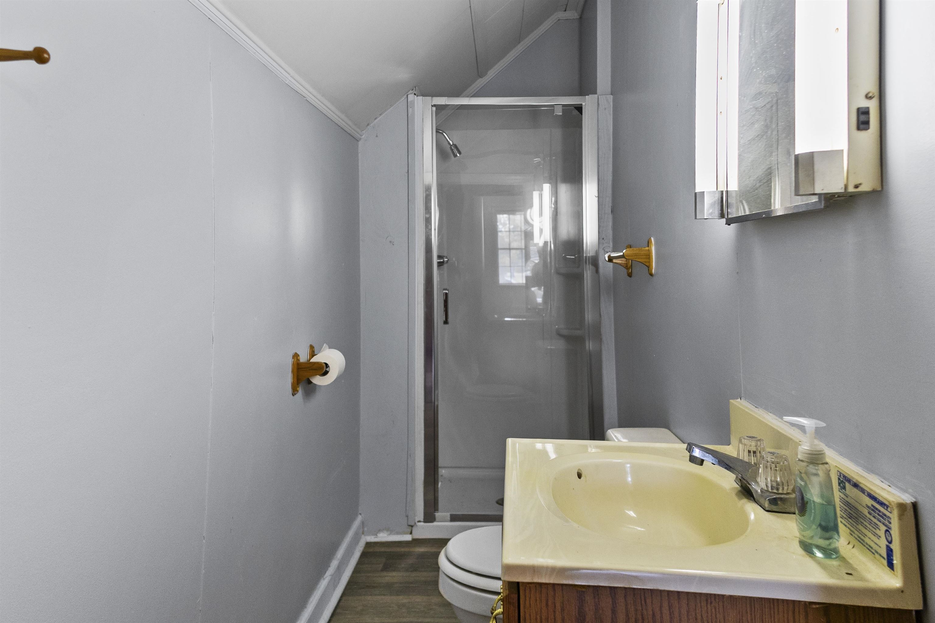 308 Layton Ct. Property Photo 17