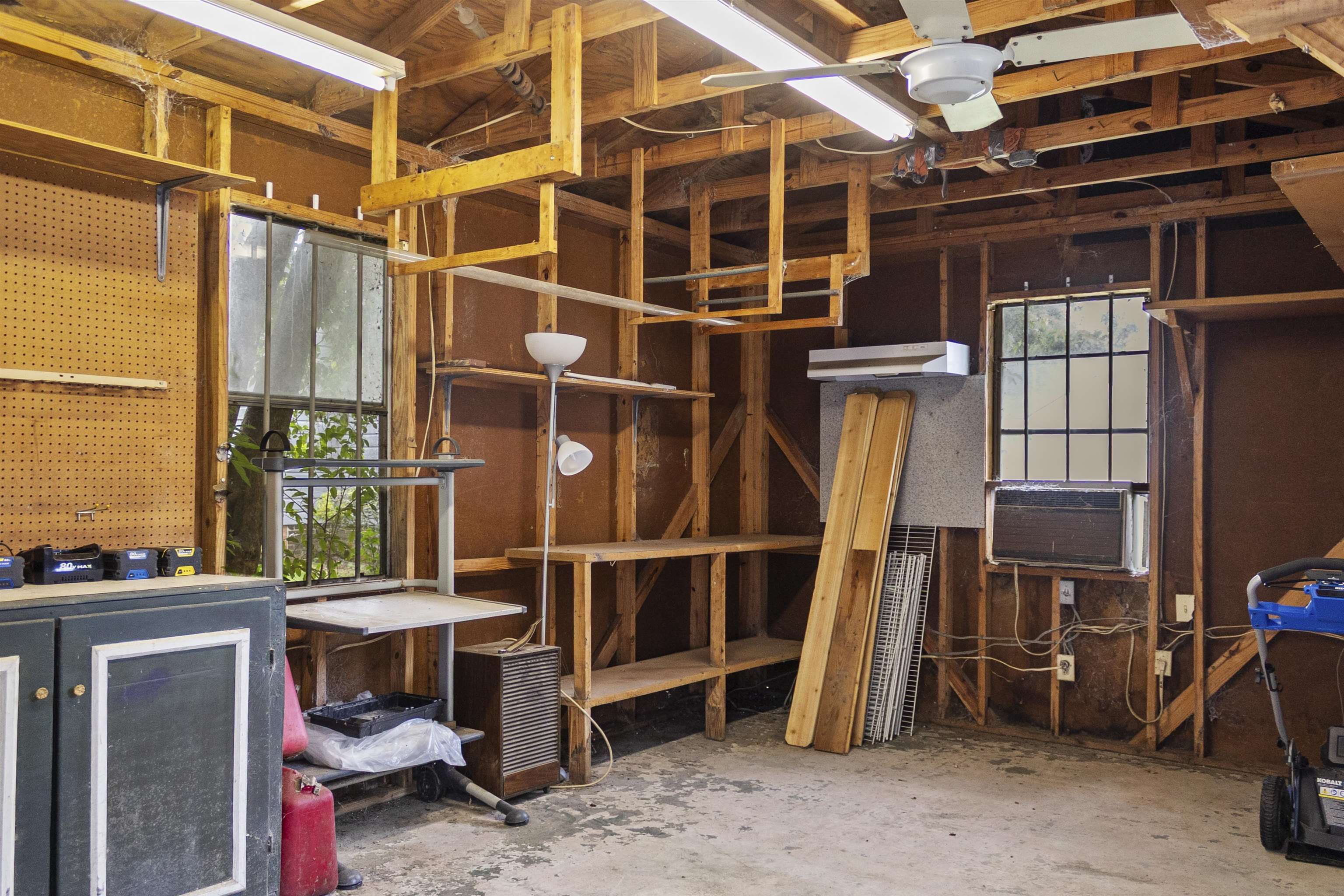308 Layton Ct. Property Photo 24