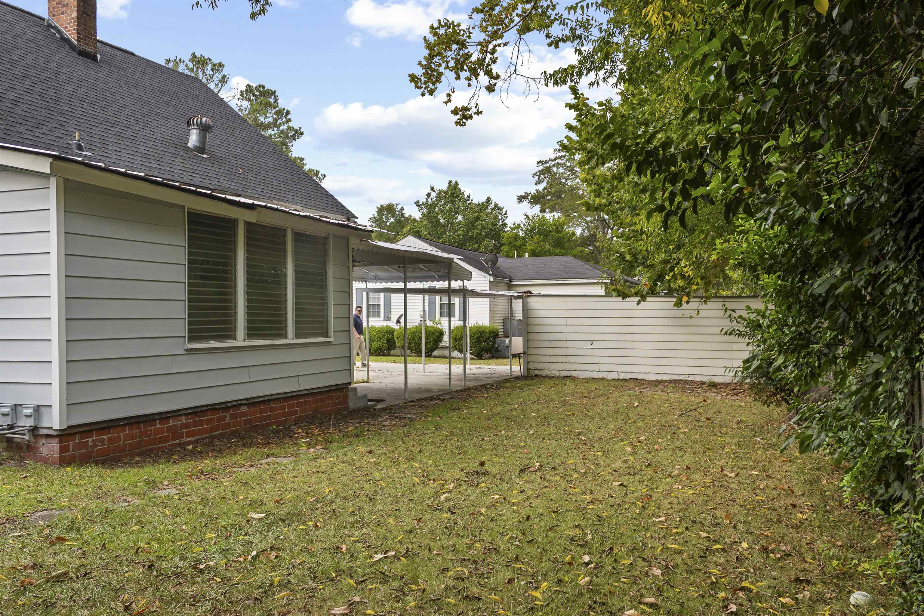 308 Layton Ct. Property Photo 25