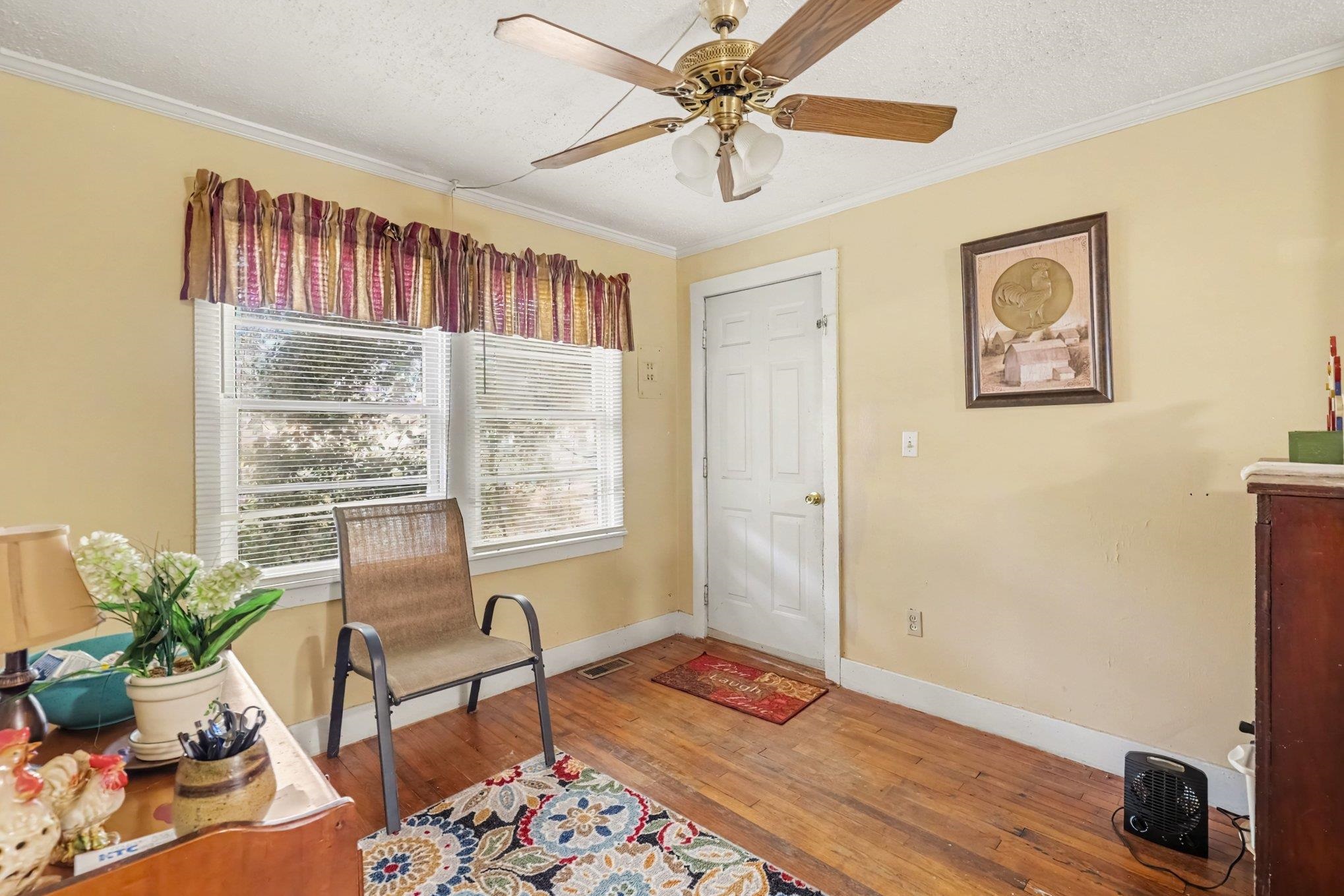 422 Loril St. Property Photo 12