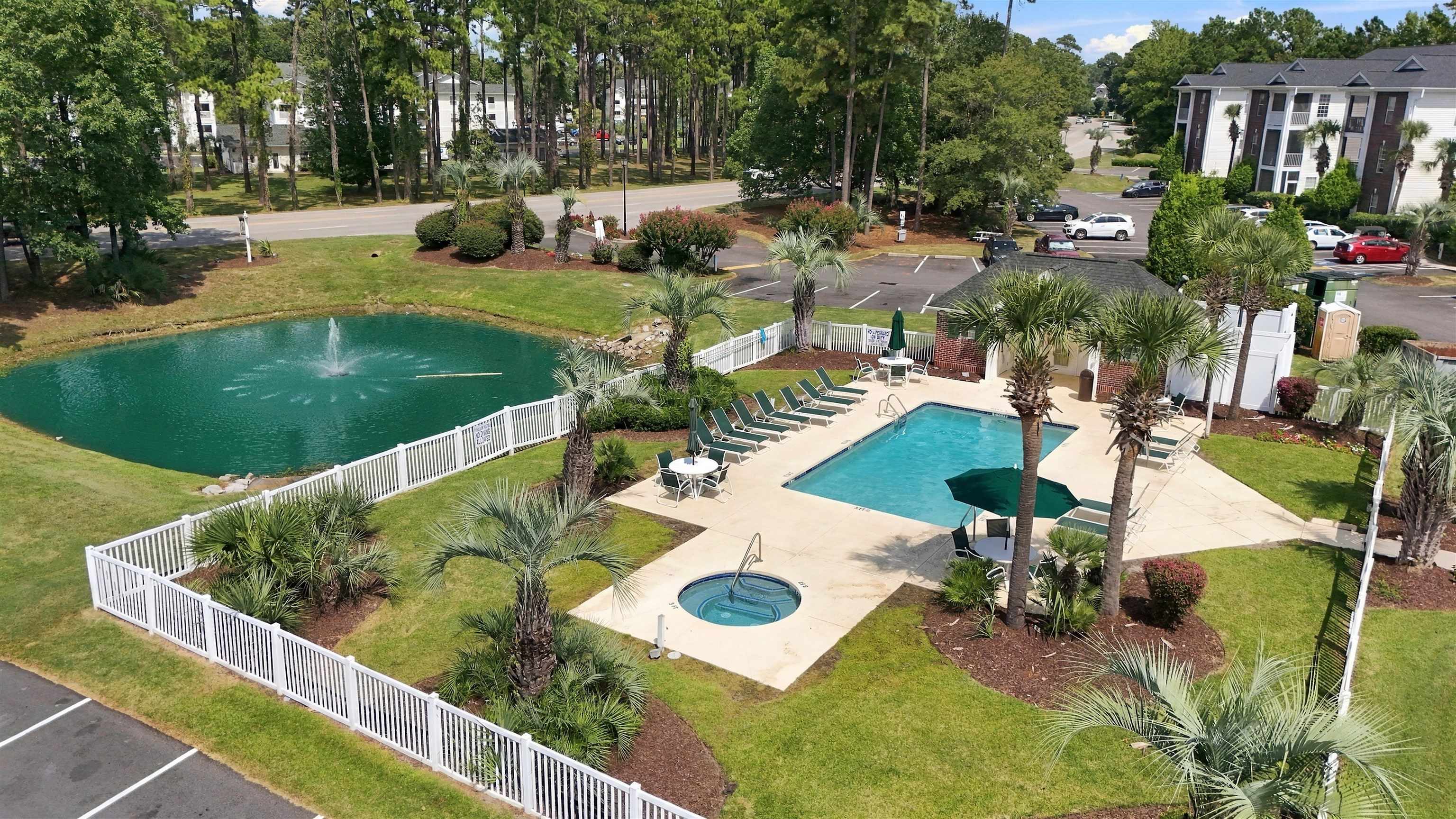 498 River Oaks Dr. Property Photo 3