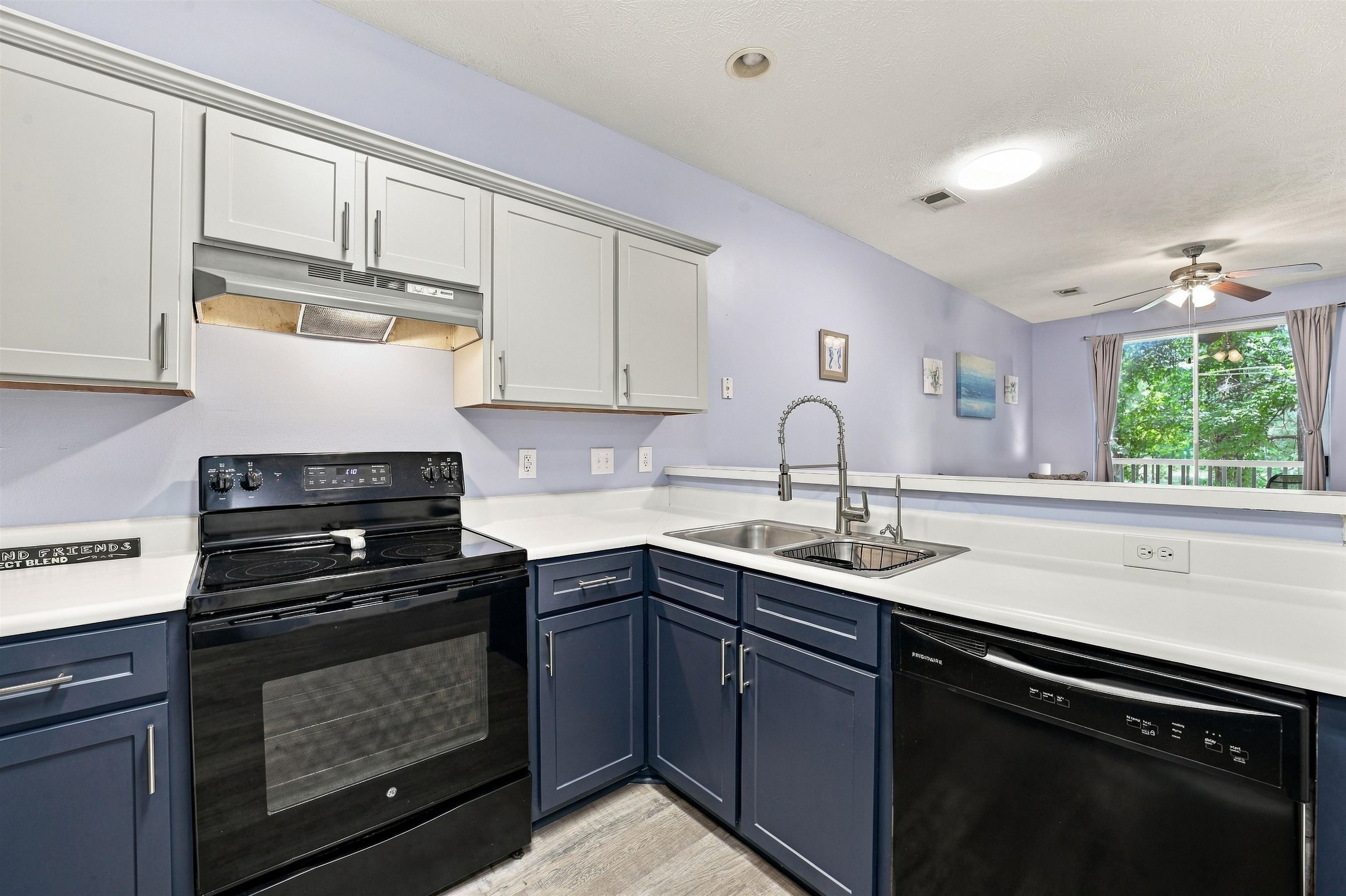 498 River Oaks Dr. Property Photo 9
