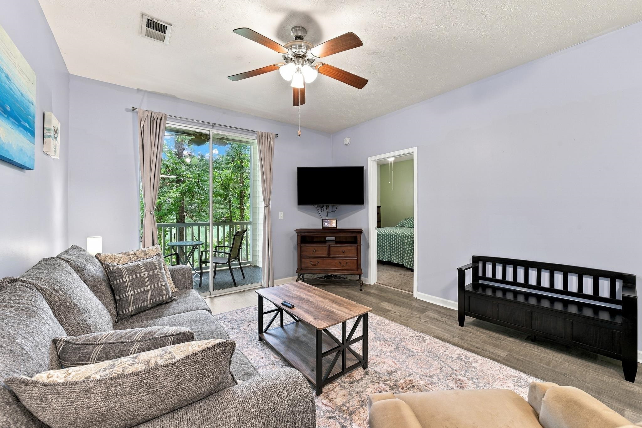 498 River Oaks Dr. Property Photo 12