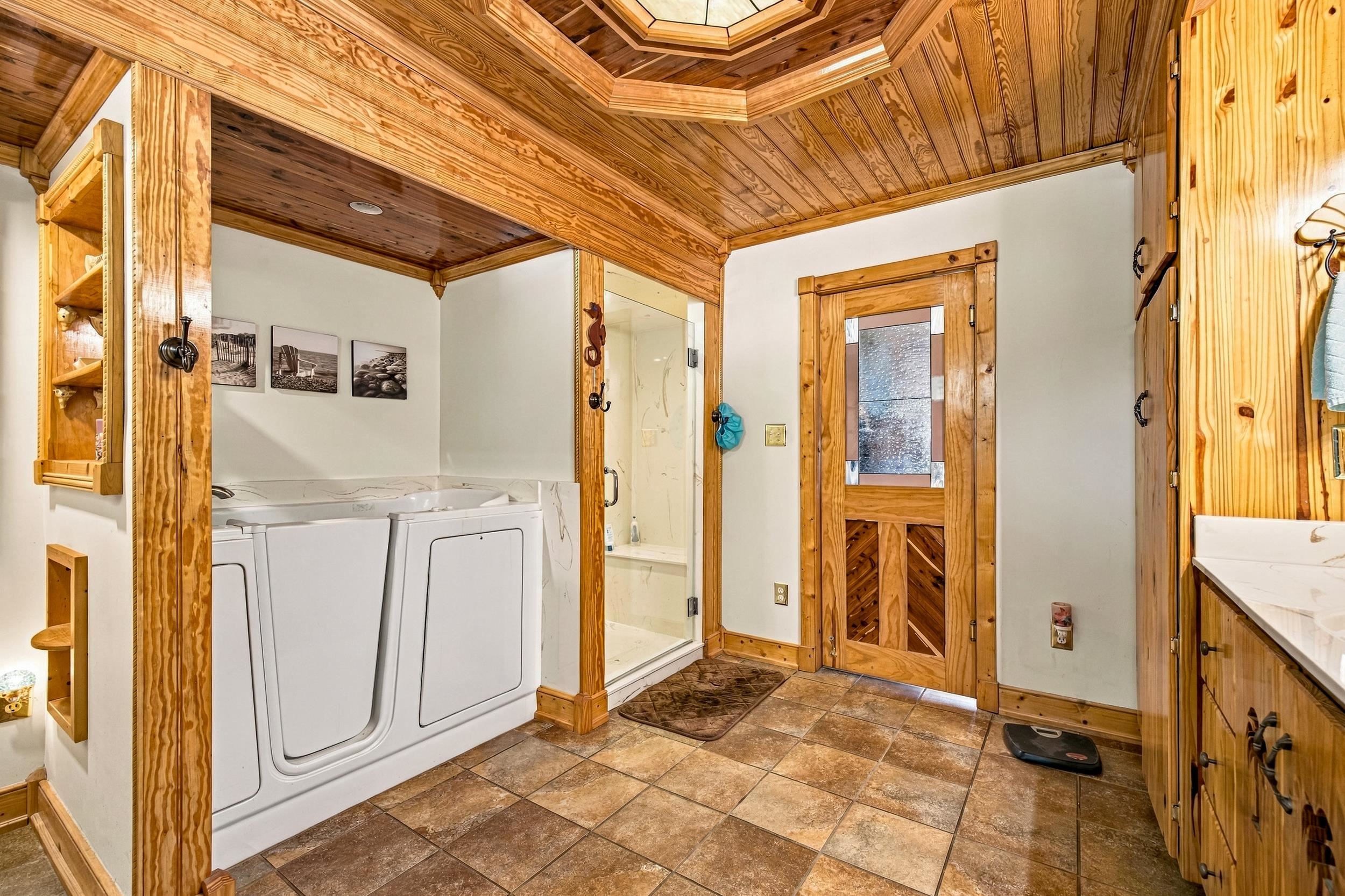2413 Marsh Ct. Property Photo 24