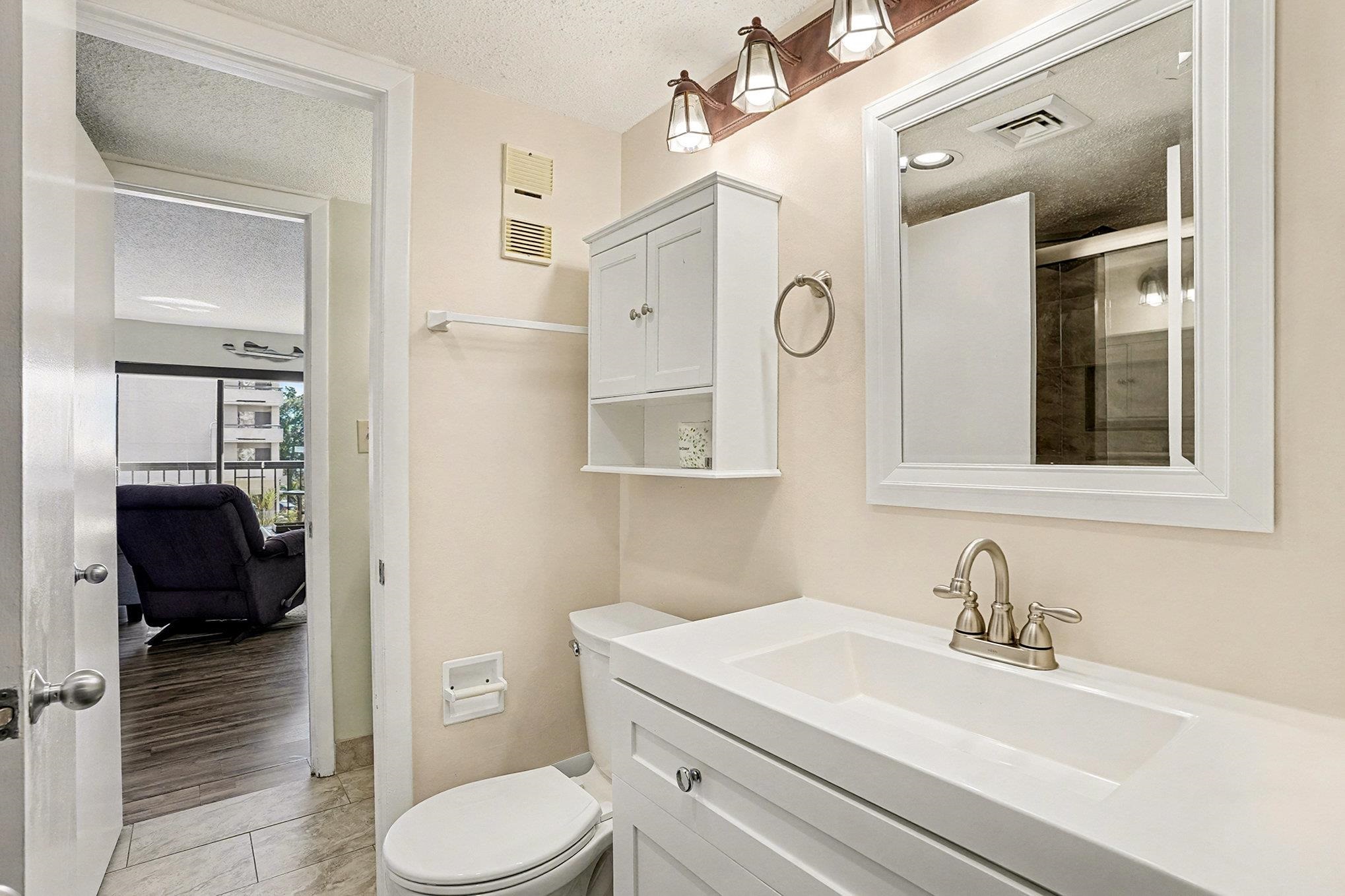 7500 N Ocean Blvd. Property Photo 11