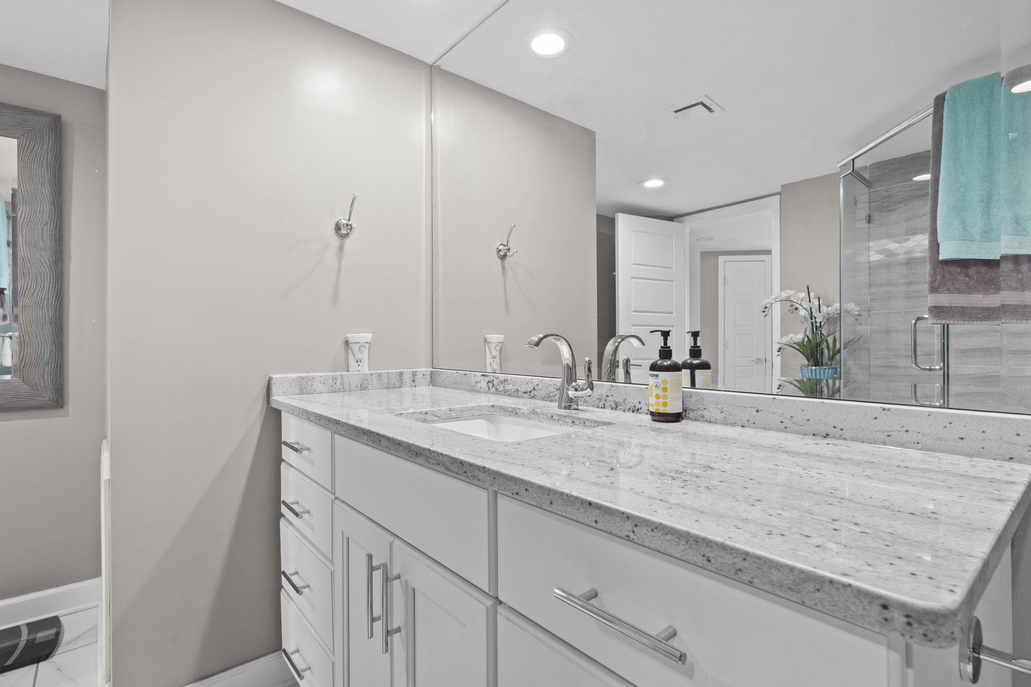 9650 Shore Dr. Property Photo 26