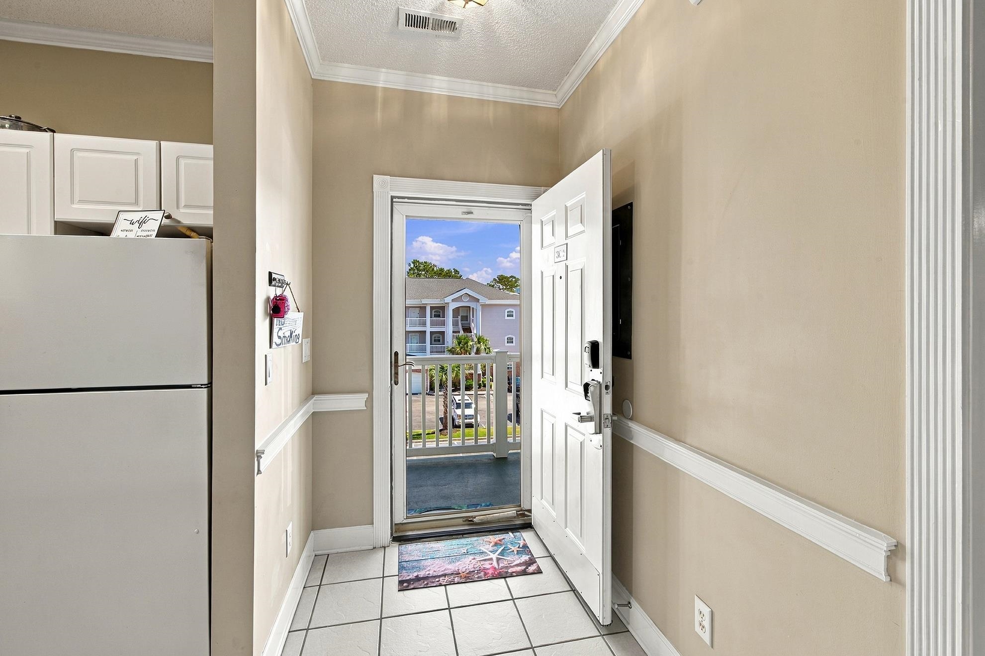 4879 Dahila Ct. Property Photo 3