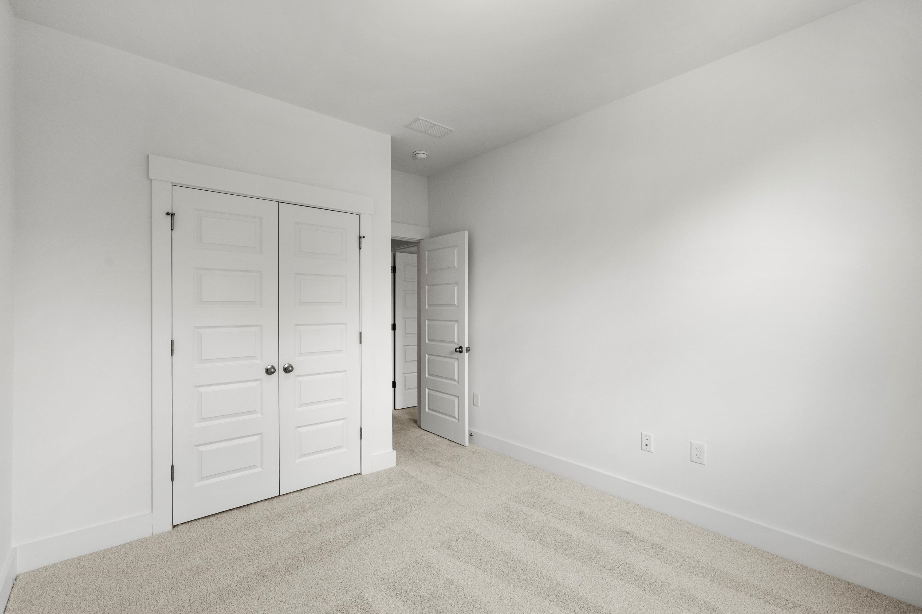 882 Foxtail Dr. Property Photo 35