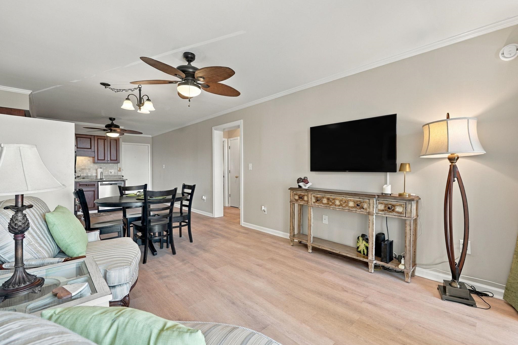 9660 Shore Dr. Property Photo 9