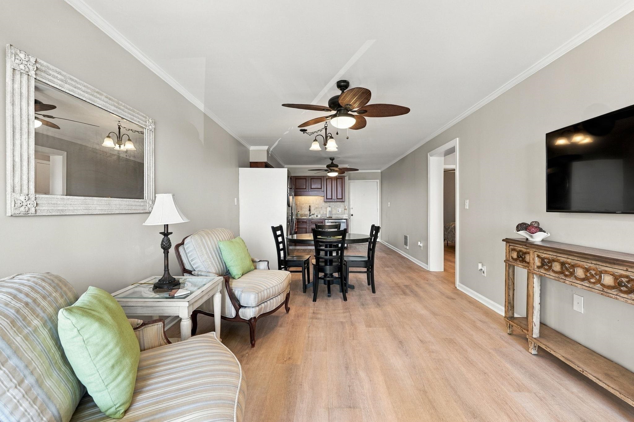 9660 Shore Dr. Property Photo 10