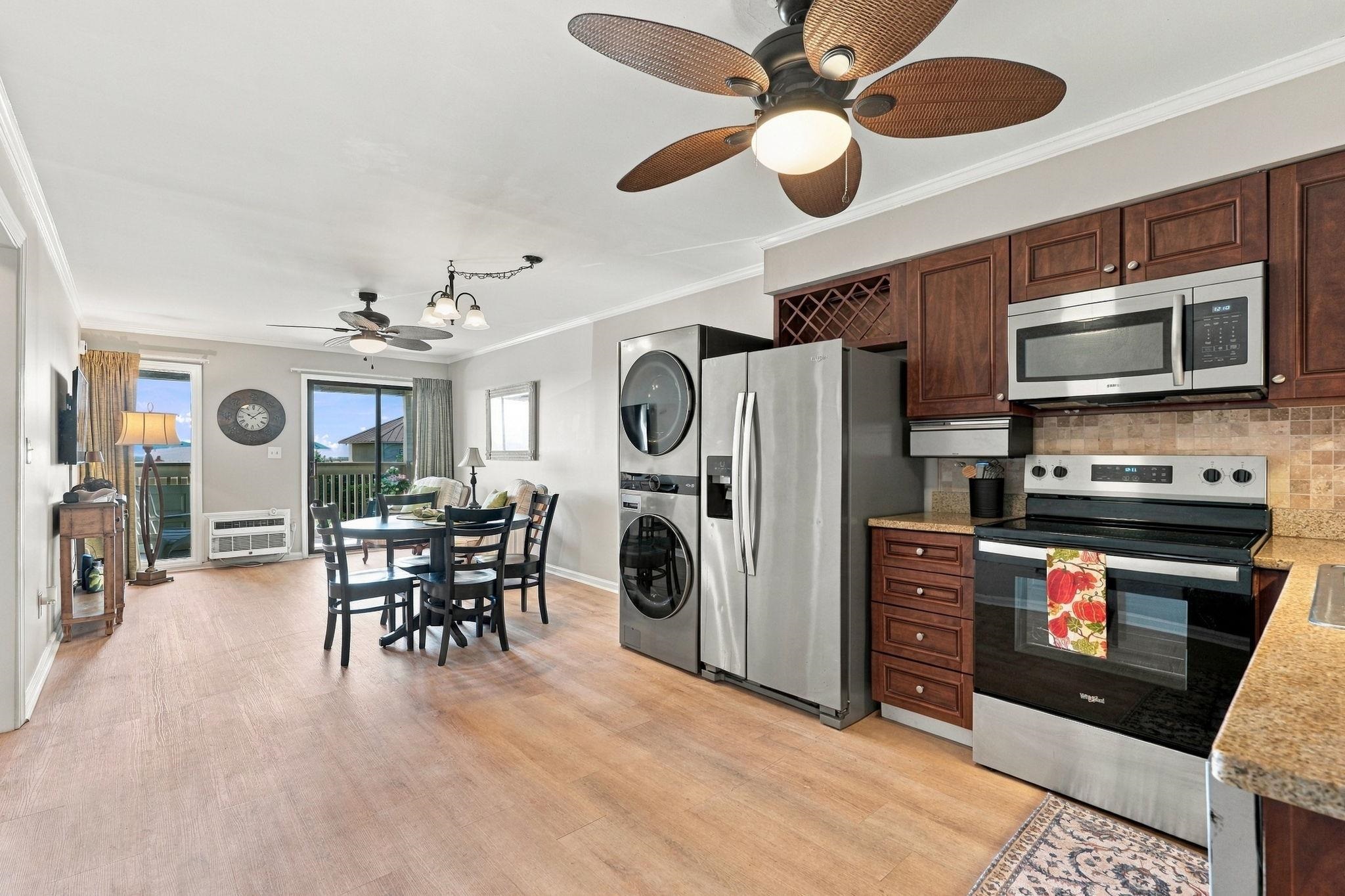 9660 Shore Dr. Property Photo 15
